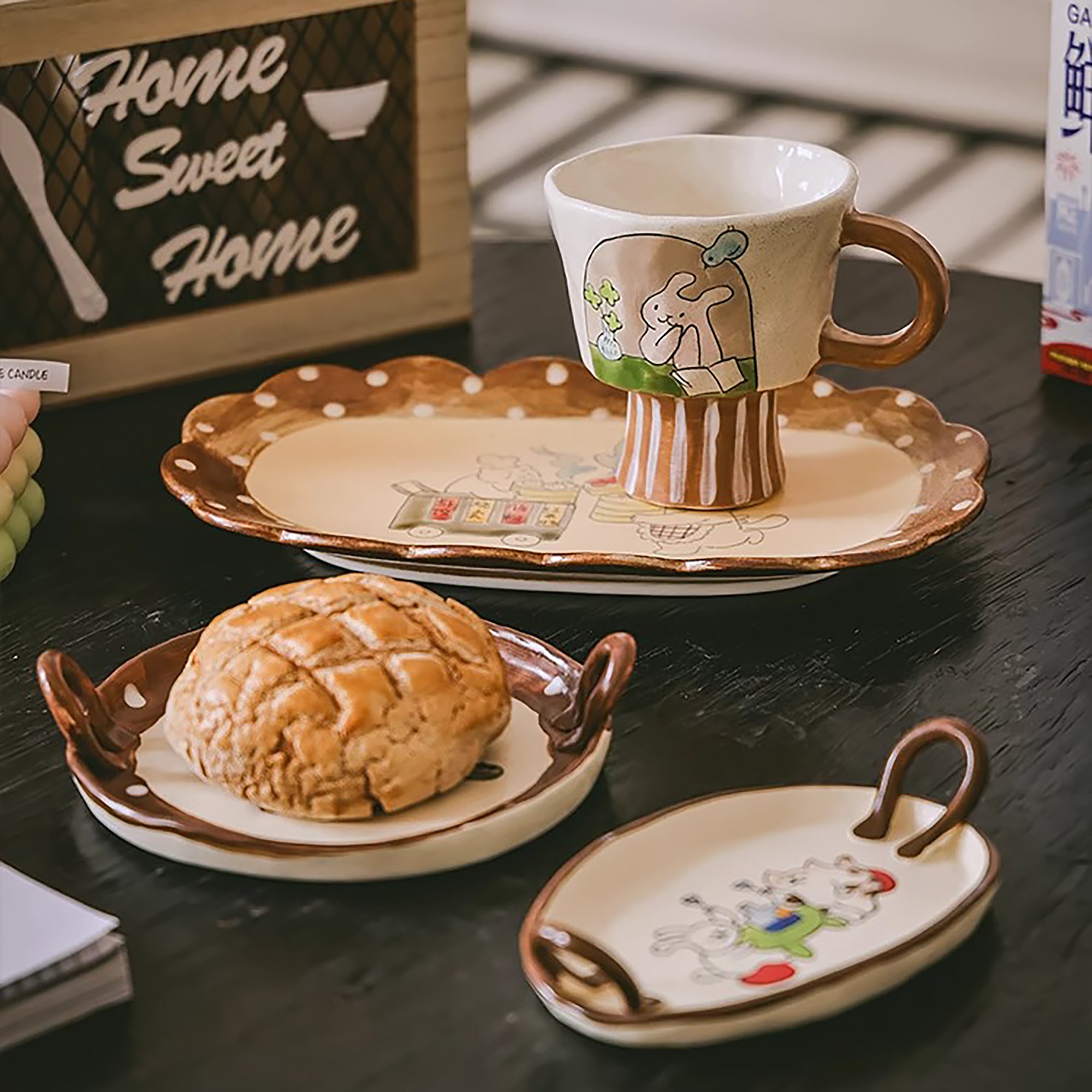 Assiette à dessert artisanale avec Motifs illustrés à la main