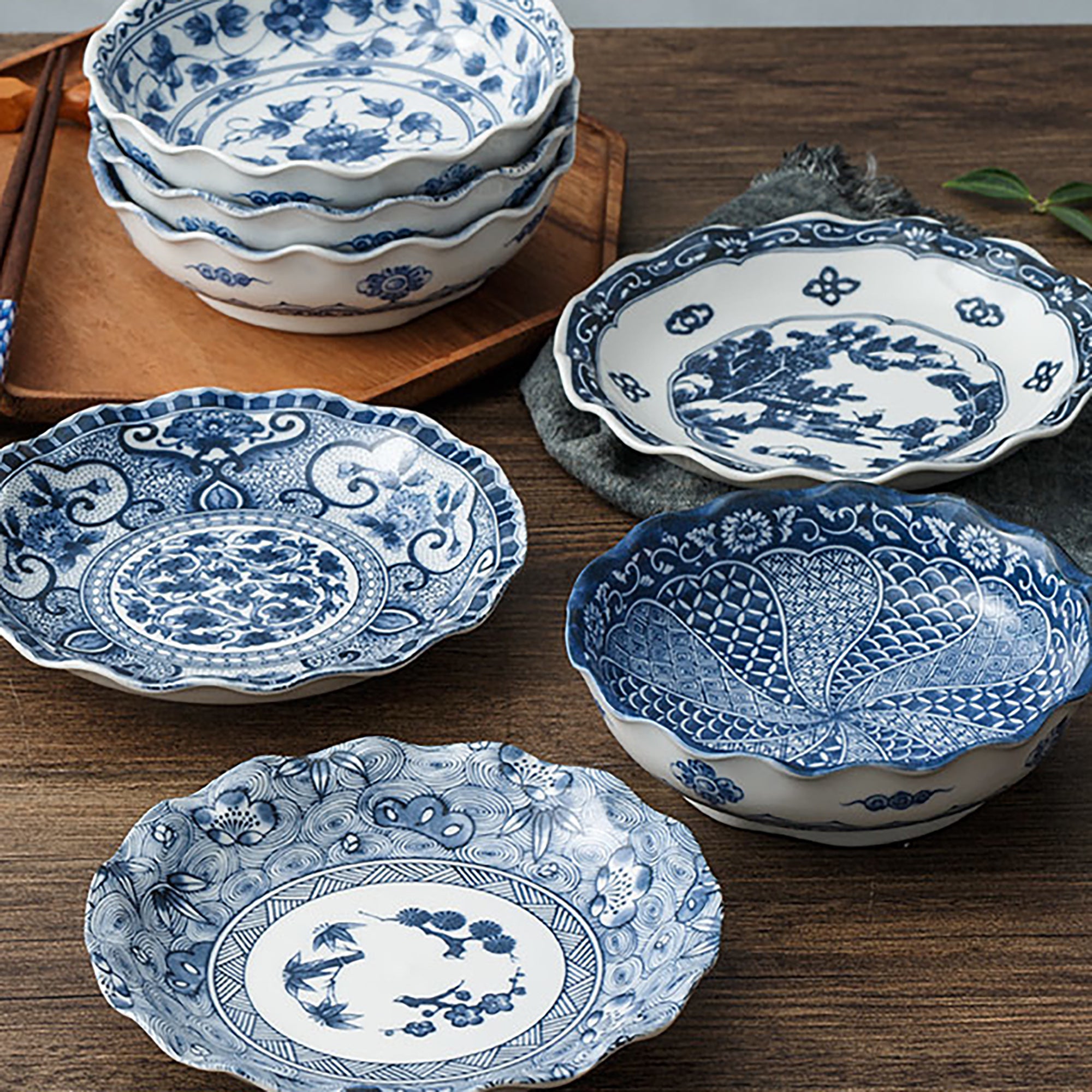 ASSIETTE CREUSE,Bleu-blanc japonais