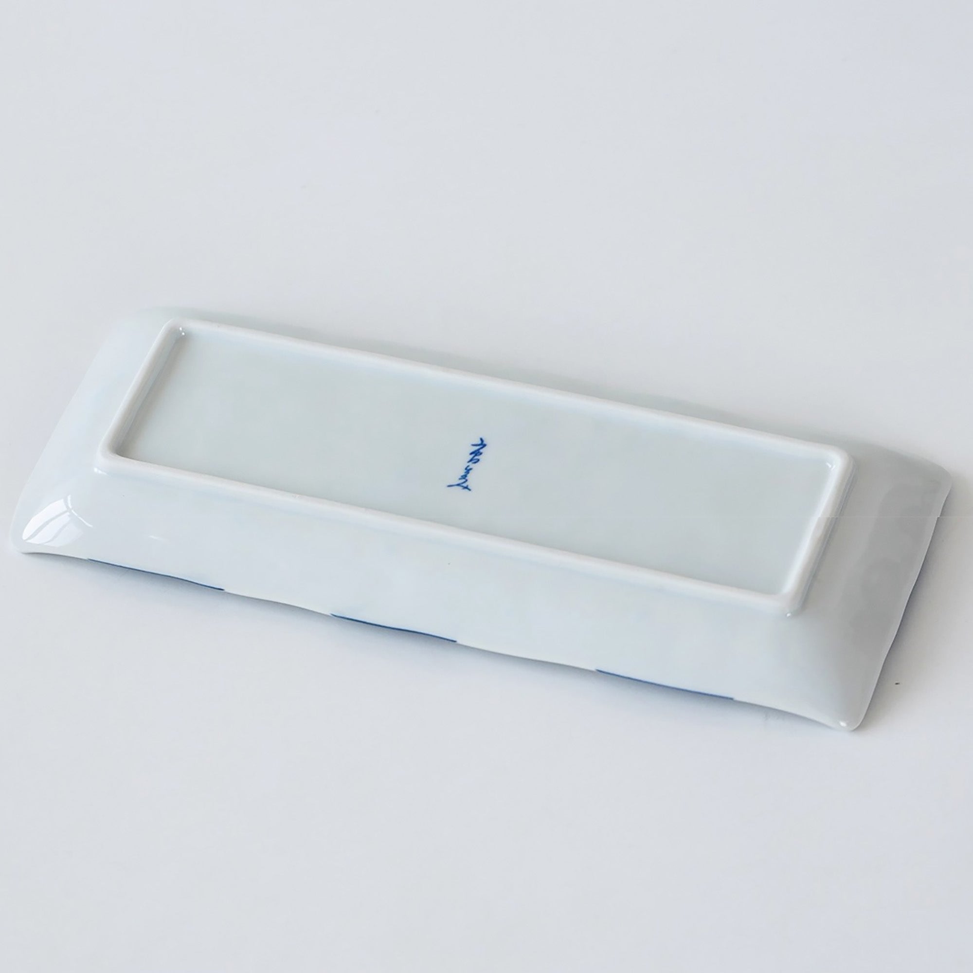 Assiettes rectangulaires Mino-yaki – série bleue motif Karakusa