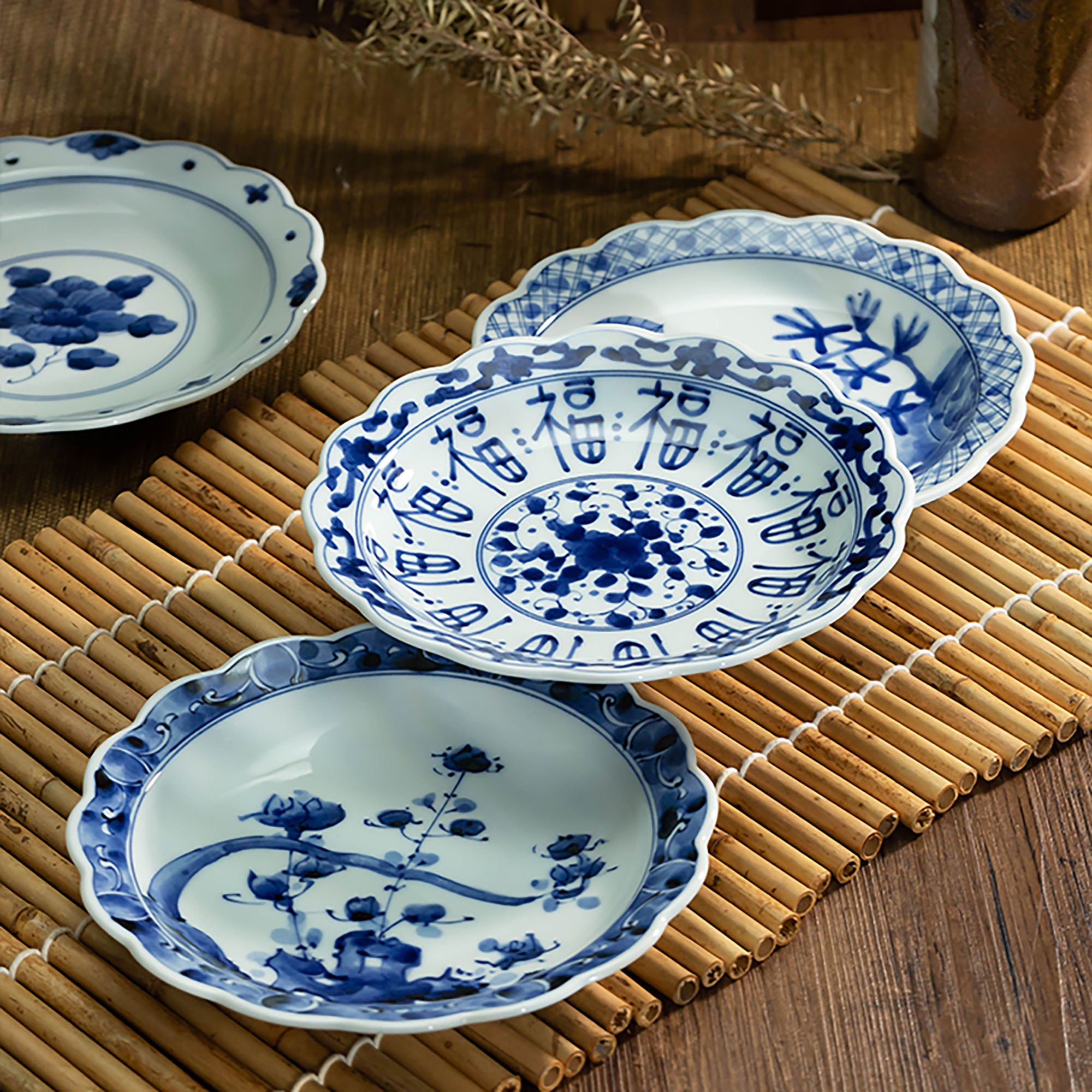 ASSIETTE ROND BLEU BLANC