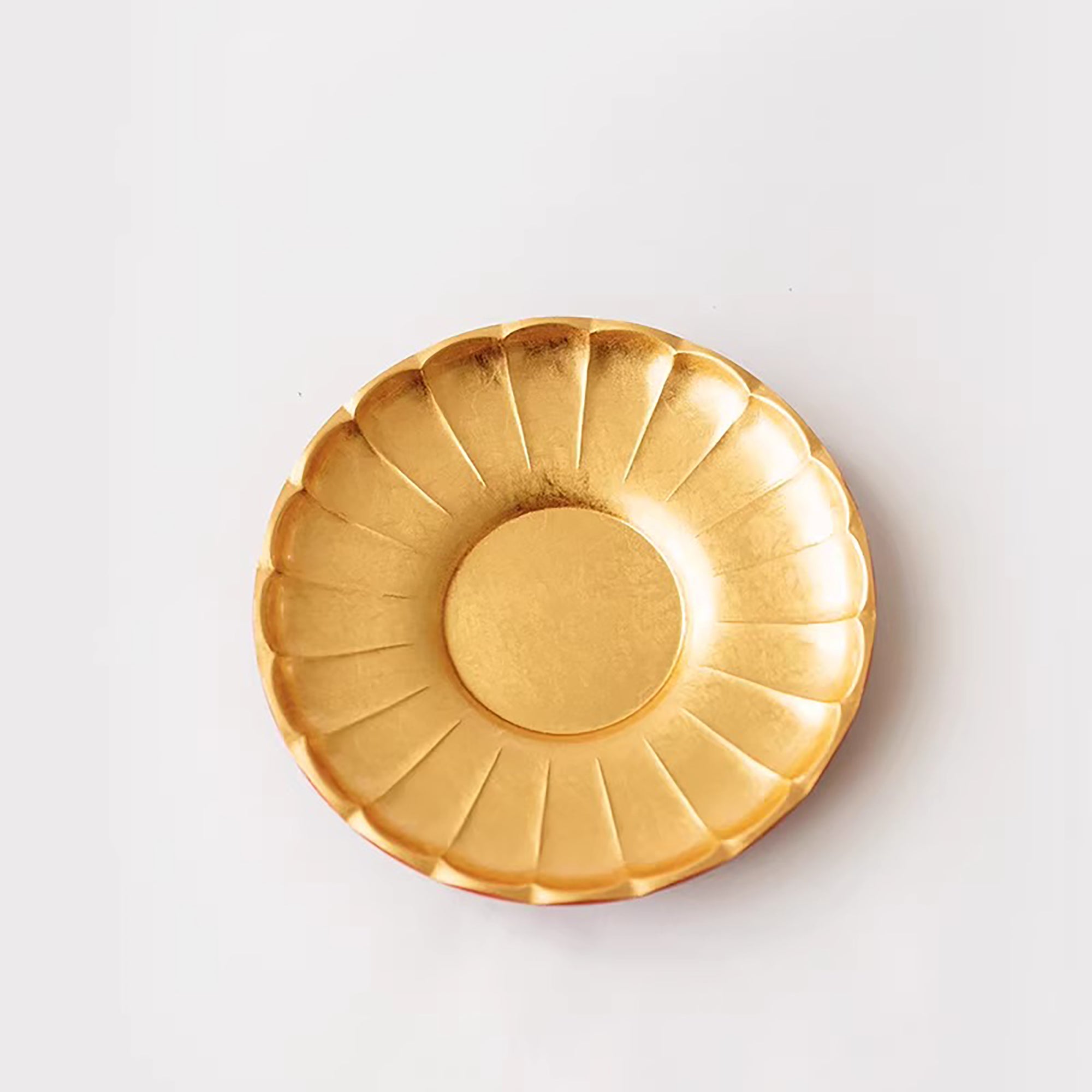 Assiette Yamanaka laque feuille d’or forme fleur