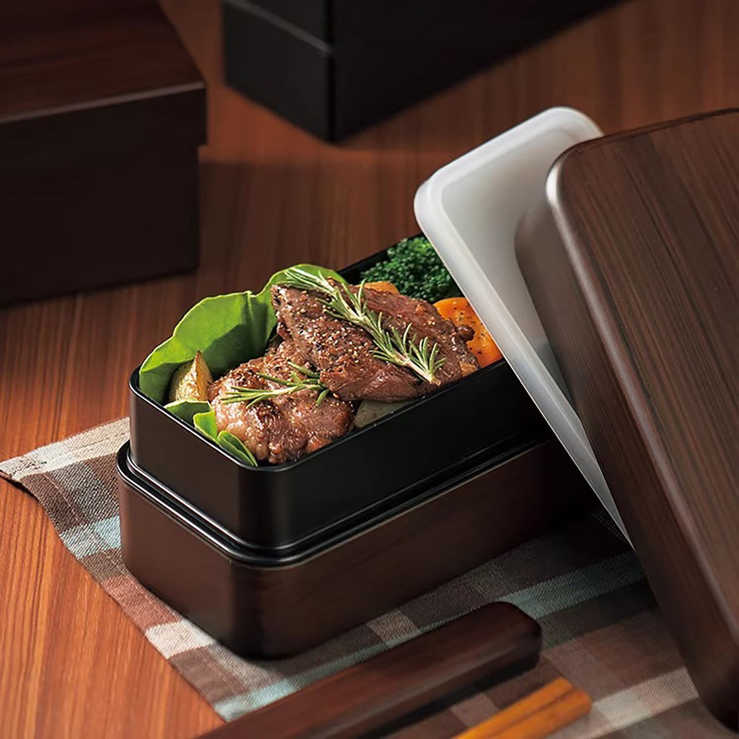 Boîte à bento minimaliste par Hakoya
