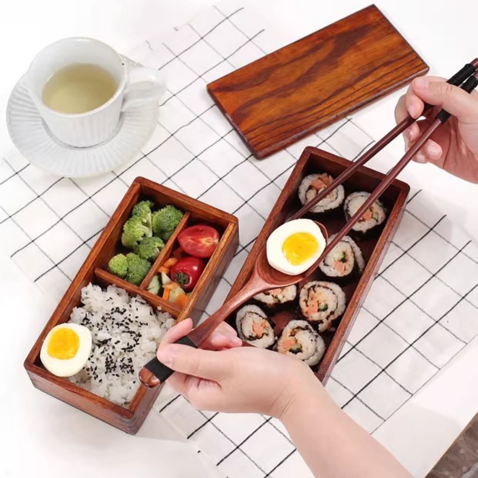 Bento à deux étages en bois avec Laque naturelle