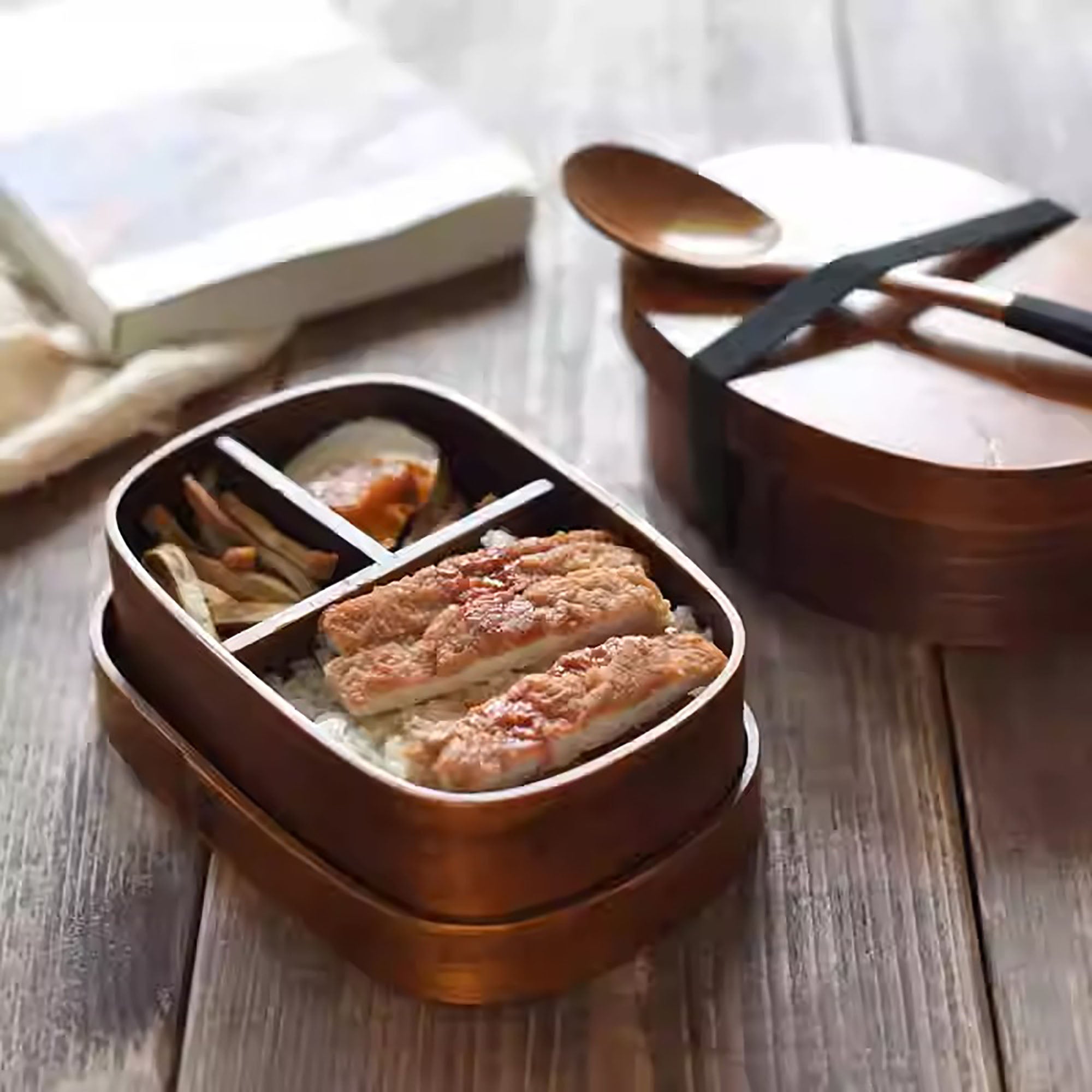 Bento en bois de cèdre avec séparateur