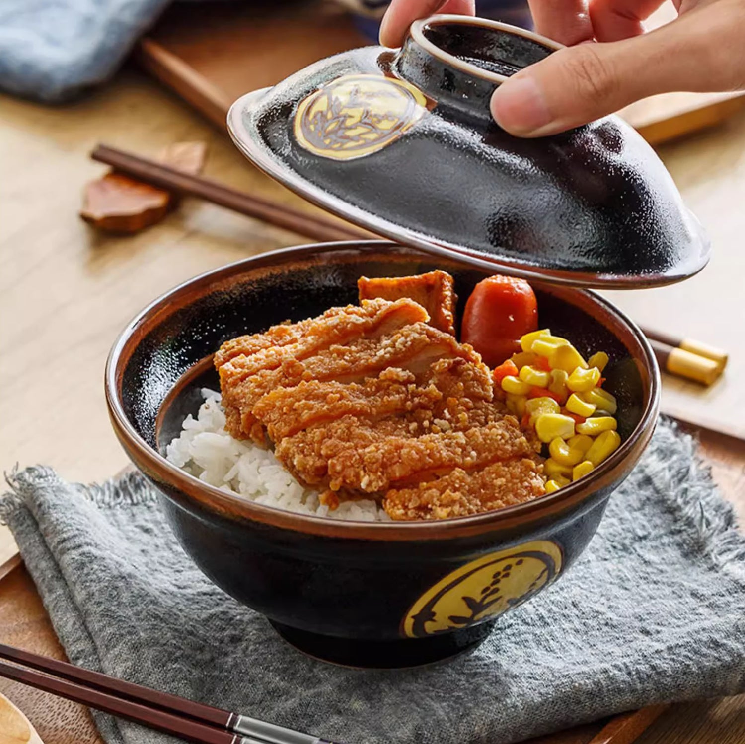 Bol en porcelaine Minoyaki avec couvercle