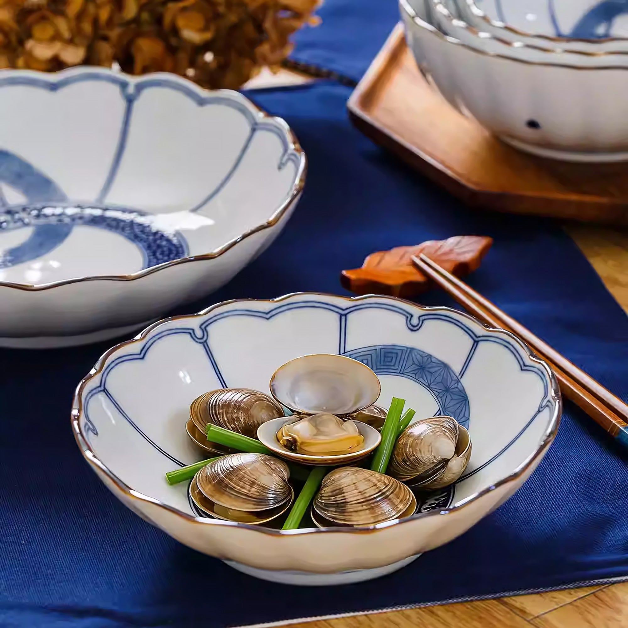 Vaisselle Minoyaki motif double anneau bleu et blanc