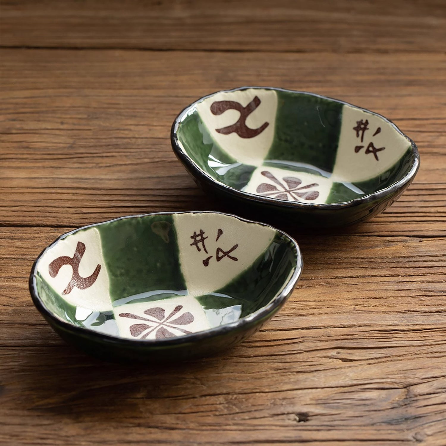 Bol ovale en céramique Seto-yaki avec émail vert rétro