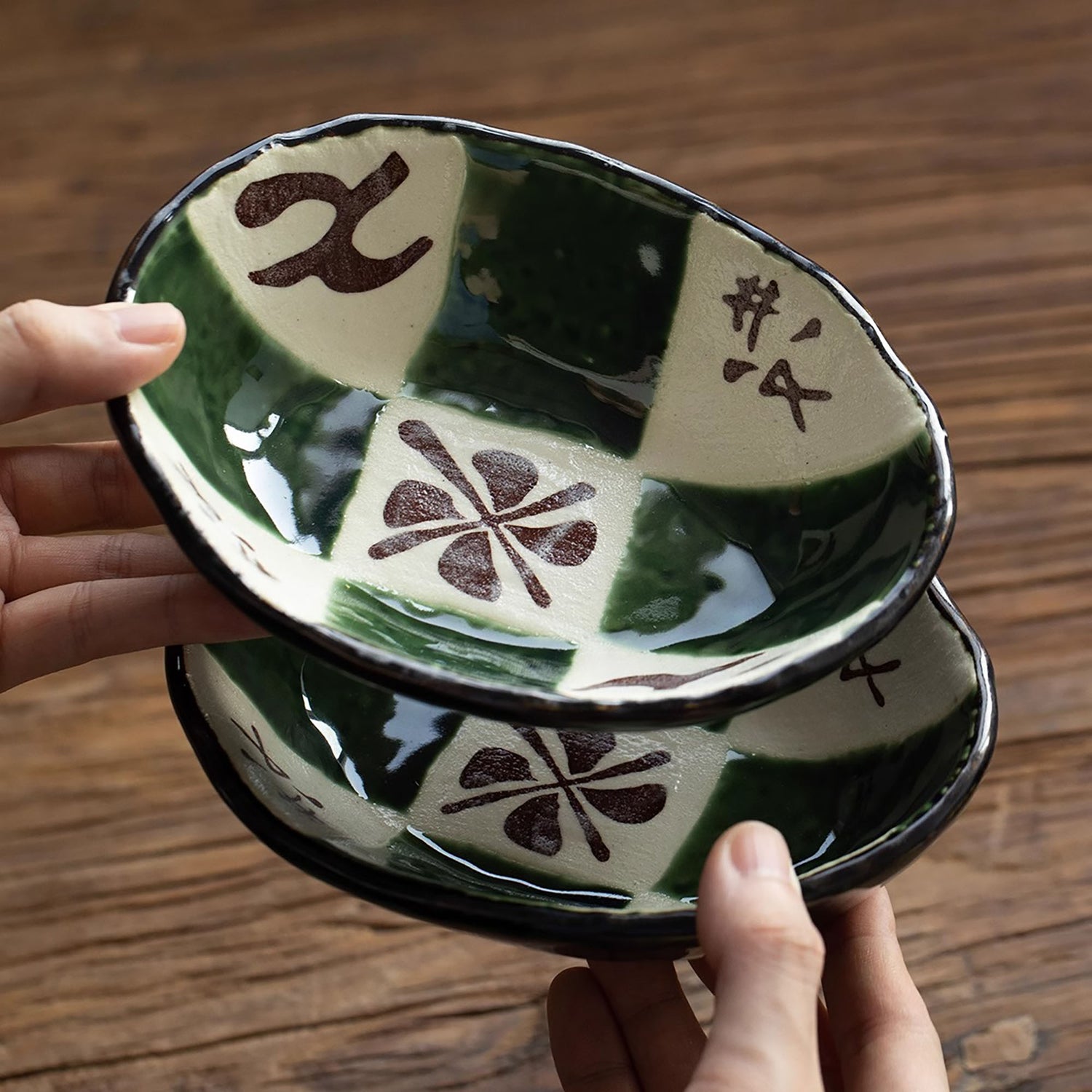 Bol ovale en céramique Seto-yaki avec émail vert rétro
