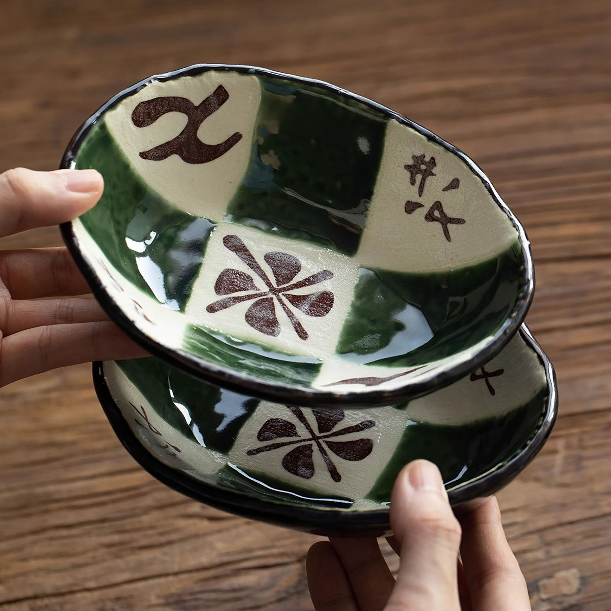 Bol ovale en céramique Seto-yaki avec émail vert rétro