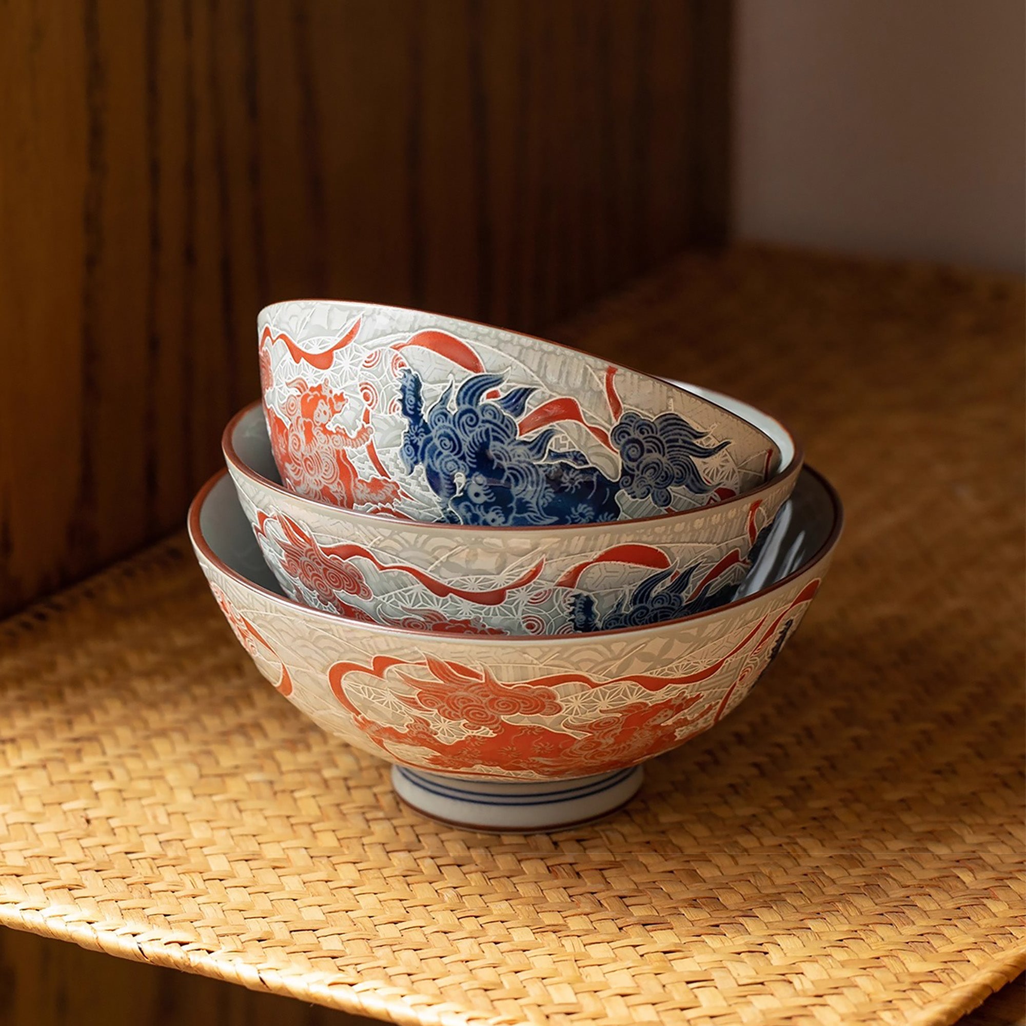 Bol Mino-yaki avec motif bonheur en relief