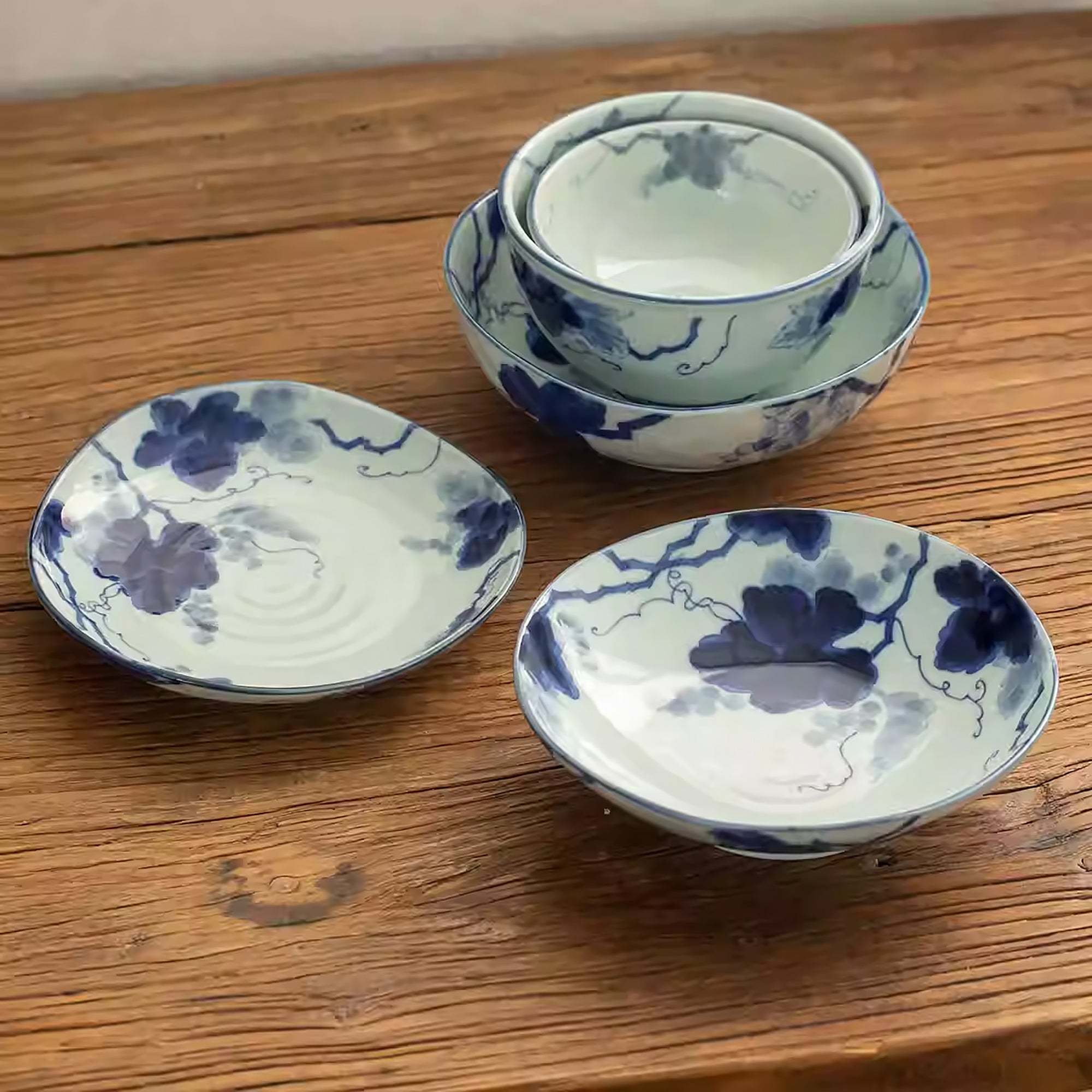 Vaisselle Minoyaki à motif bleu indigo “Kasuri”