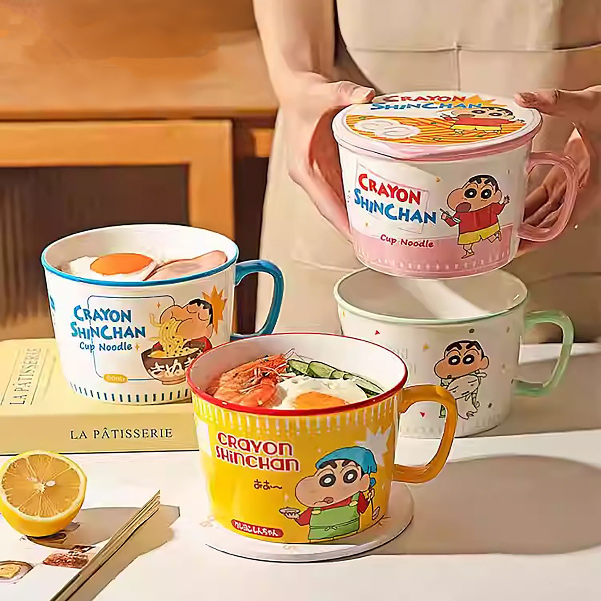 Bol à ramen avec couvercle et motifs Crayon Shin-chan