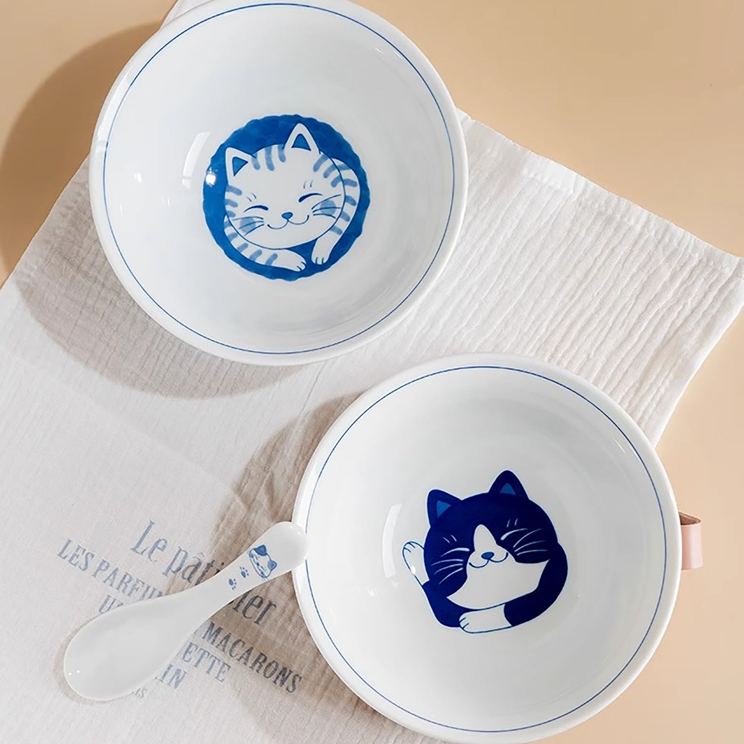Bols ramen avec chat design