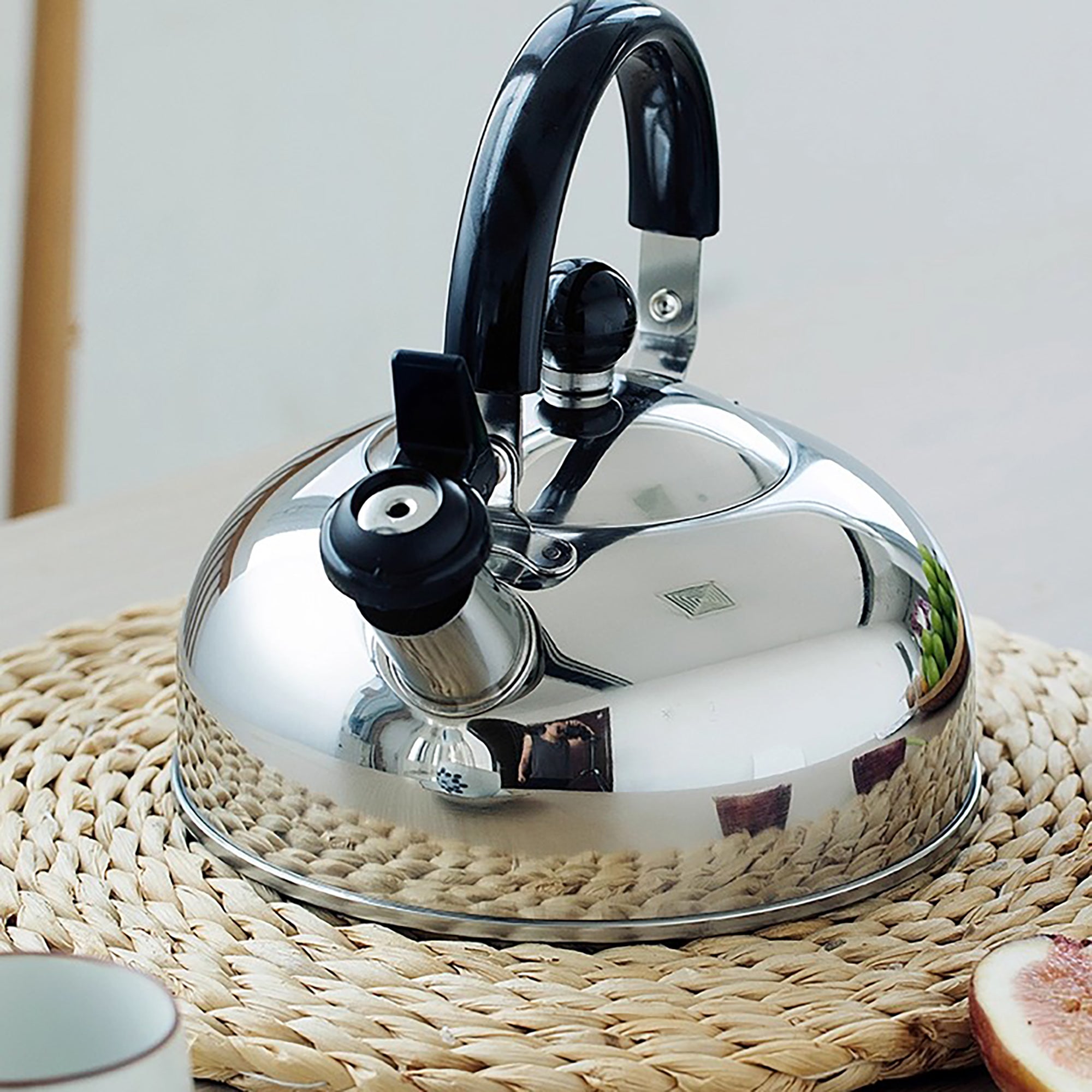 Bouilloire sifflante en acier inoxydable NAGAO de Tsubame Sanjo