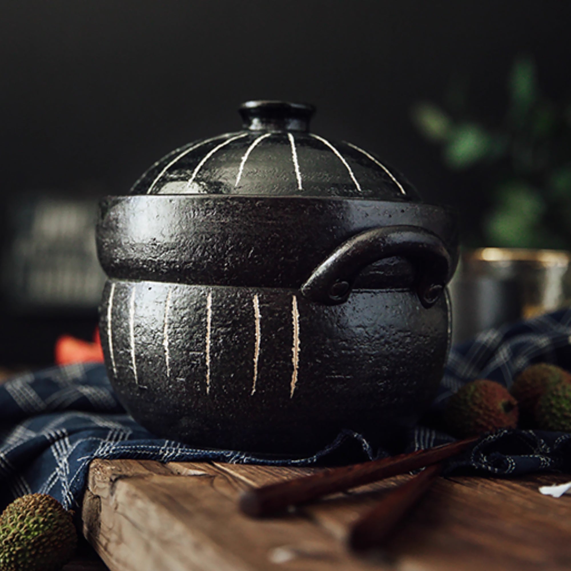 Donabe à double couvercle noir Tokusa