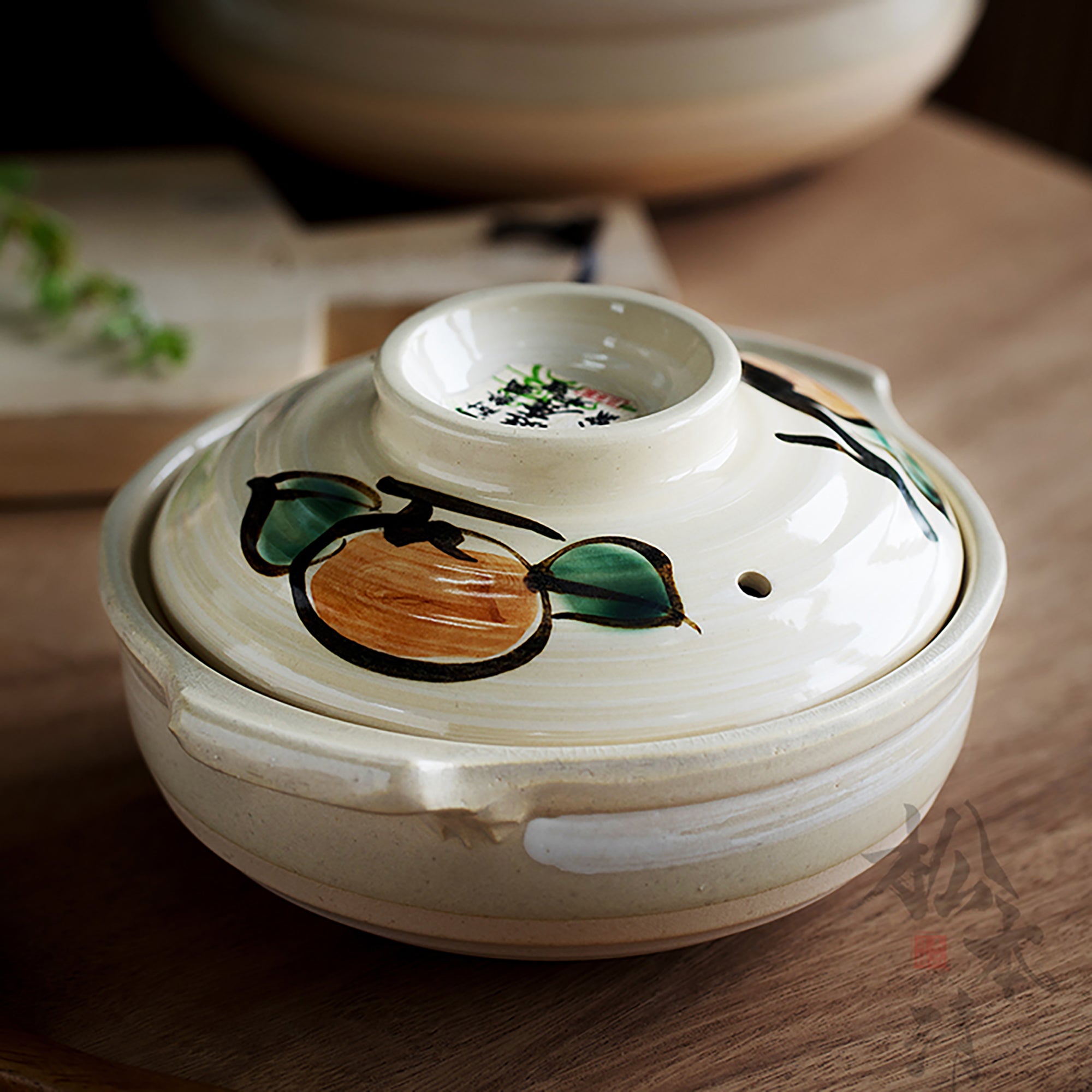 Cocotte japonaise Banko-yaki en terre cuite avec Motif kaki peint à la main