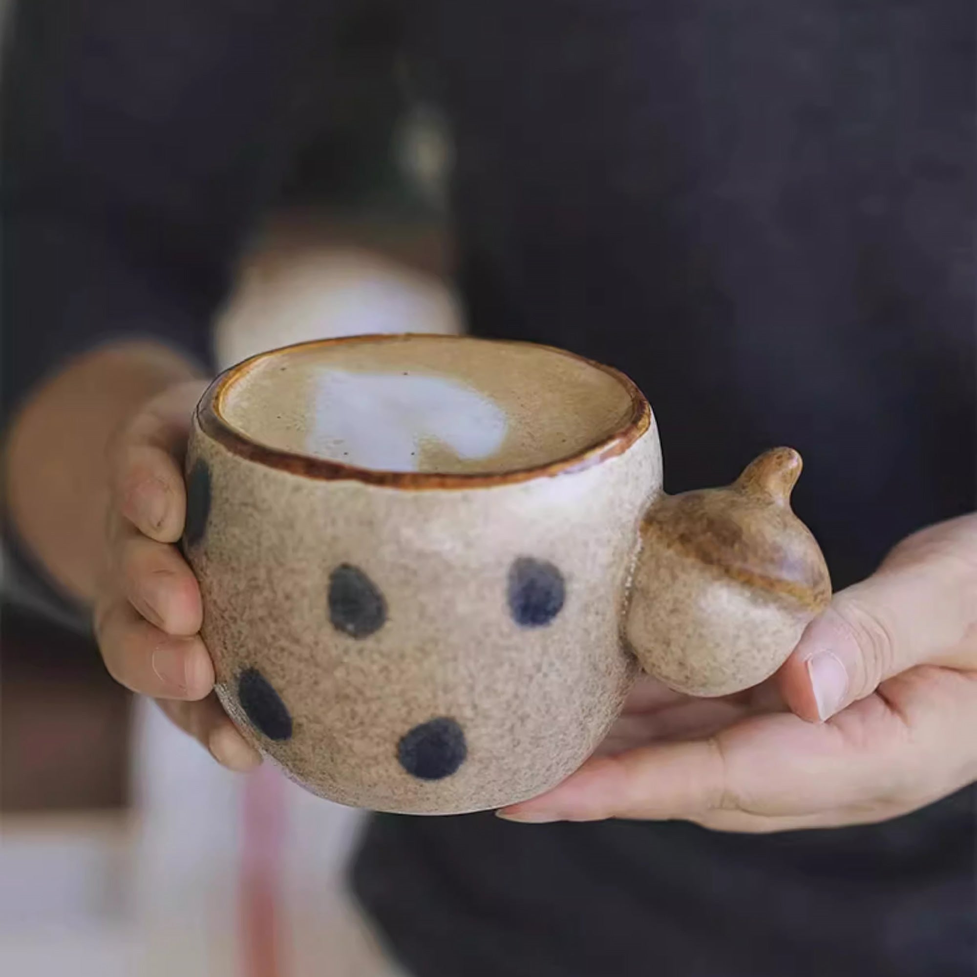 Tasse à café artisanale avec Anse en forme de gland