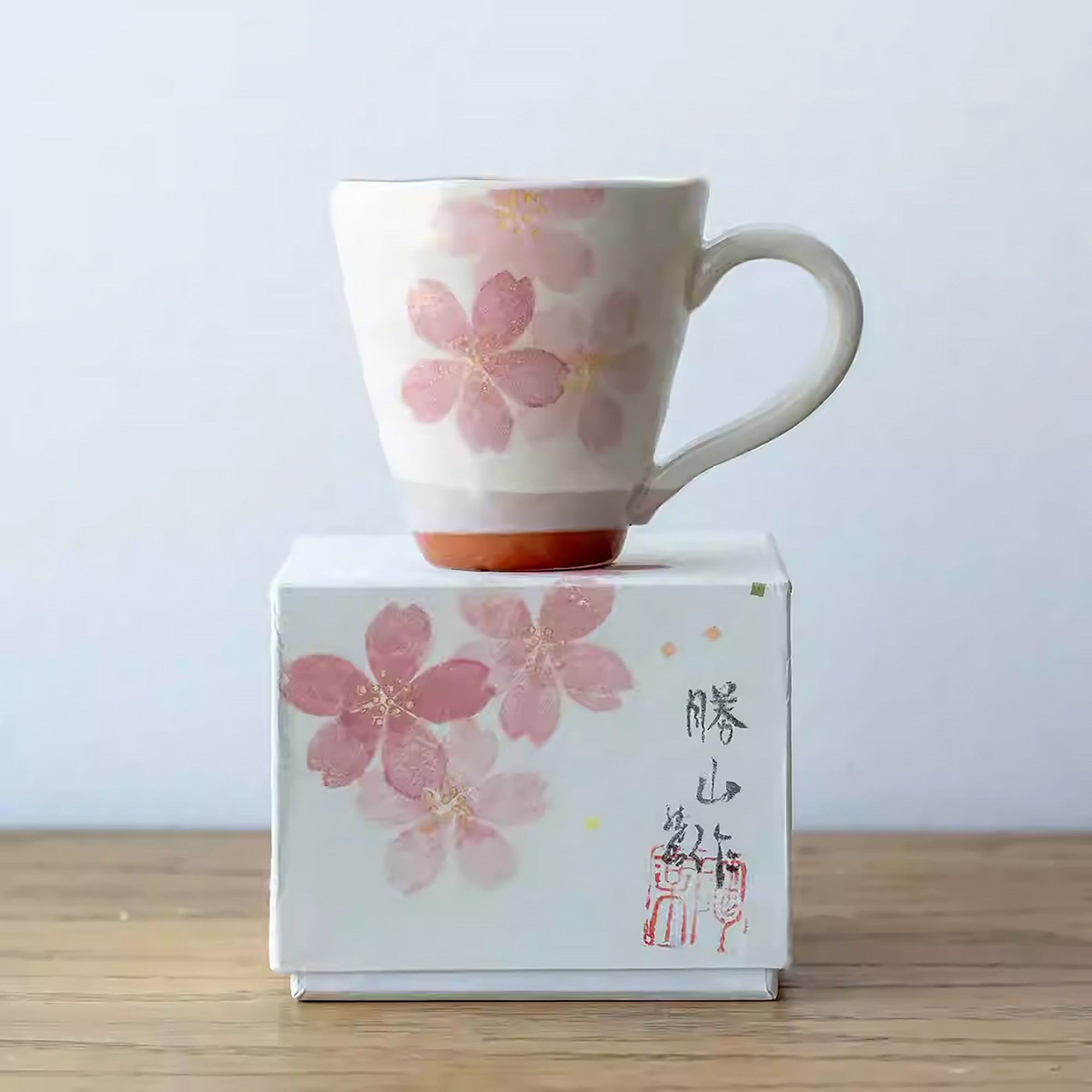 Mug en céramique Minoyaki avec fleurs de cerisier