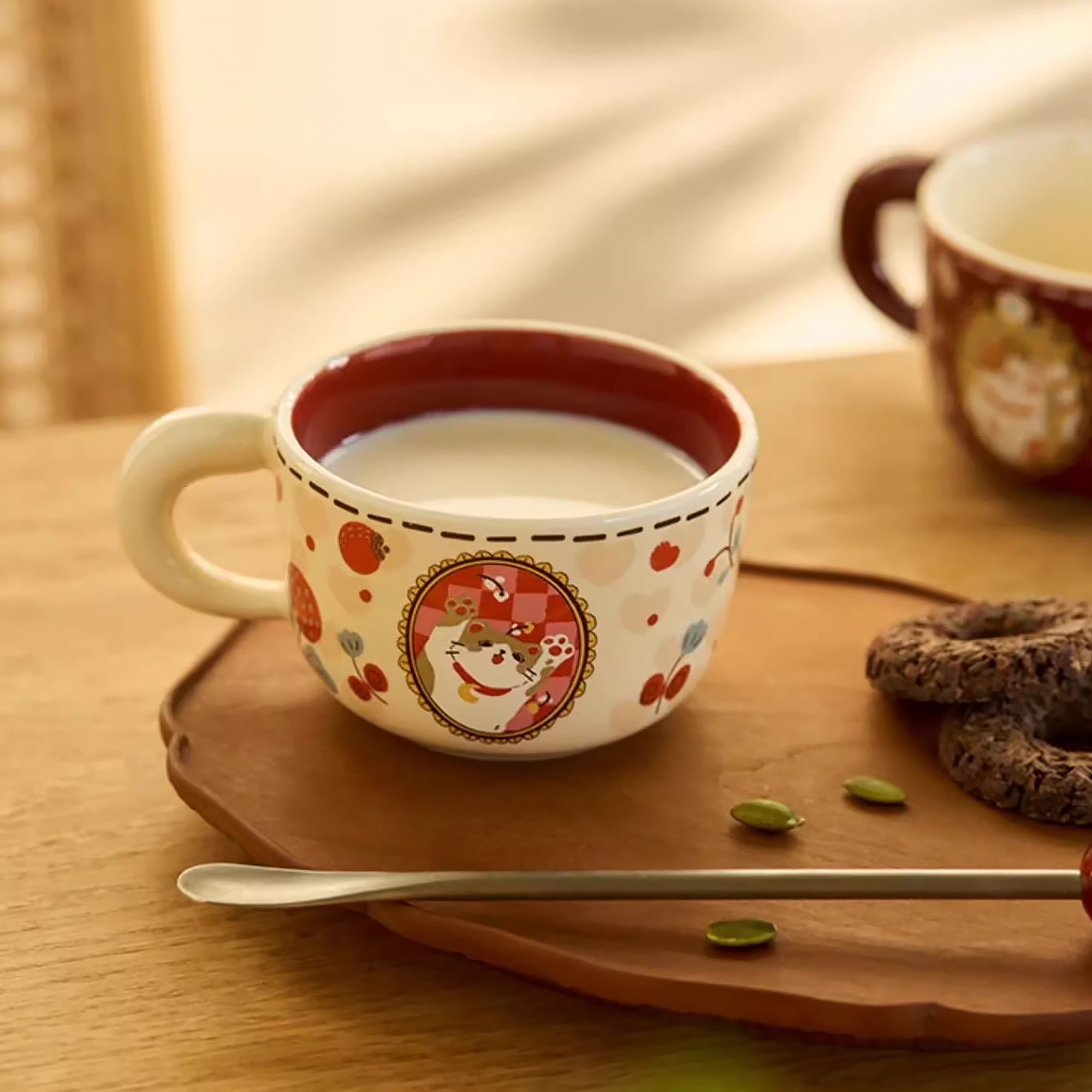 Mug en céramique avec illustration de chat