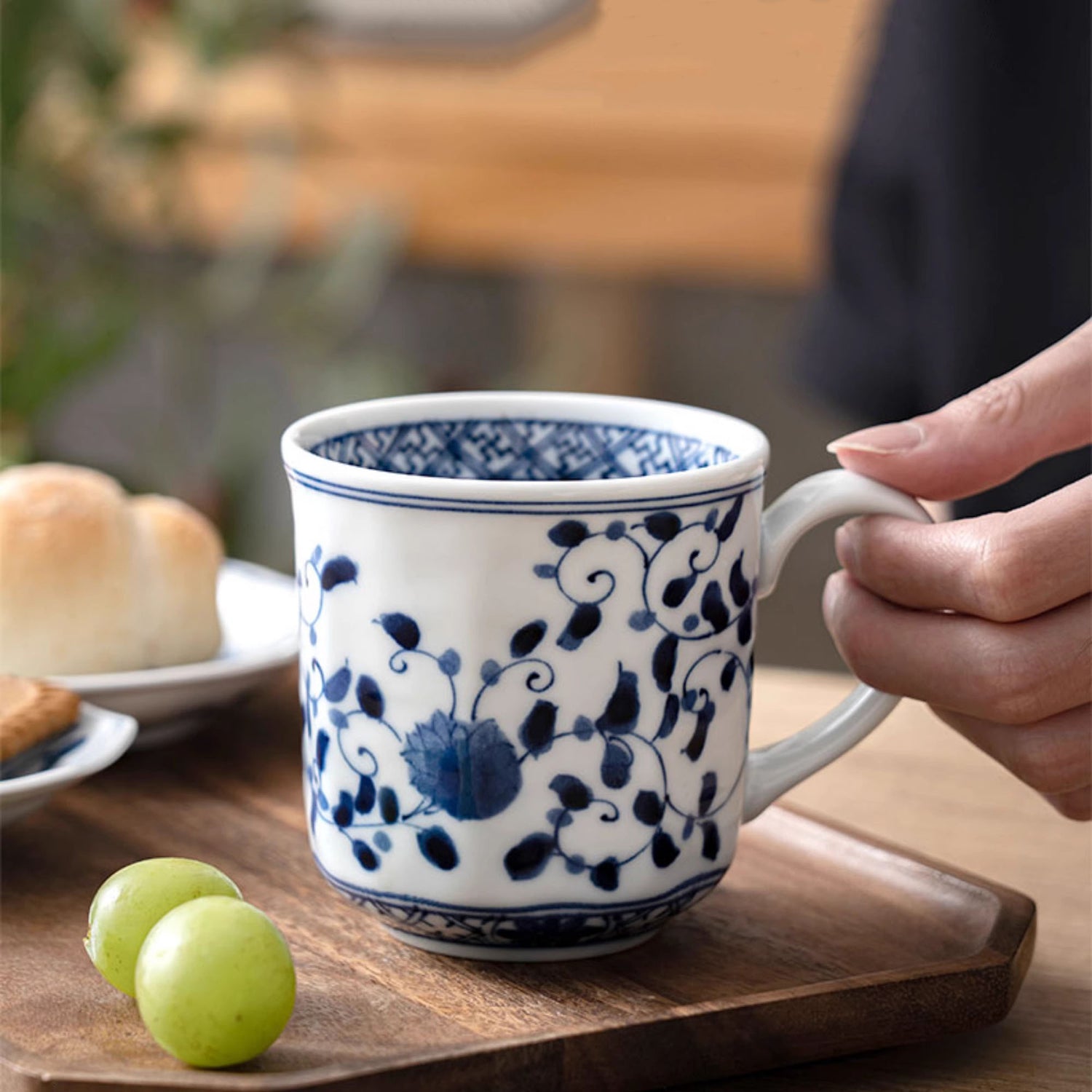 Tasse en céramique Arita bleu et blanc