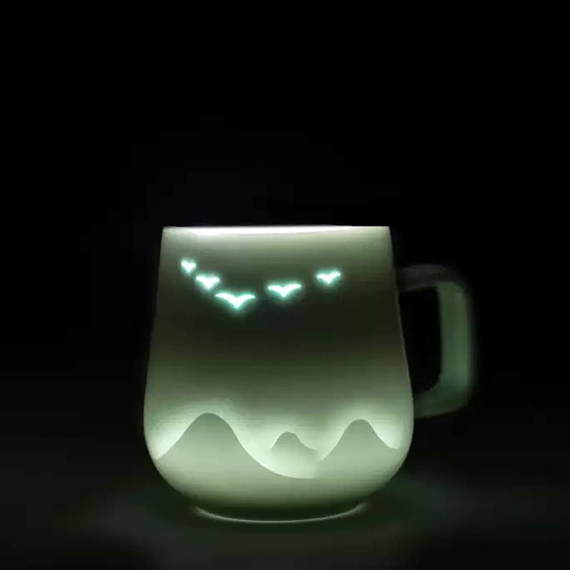 Mug en porcelaine style translucide avec motif oiseaux et pêcheur