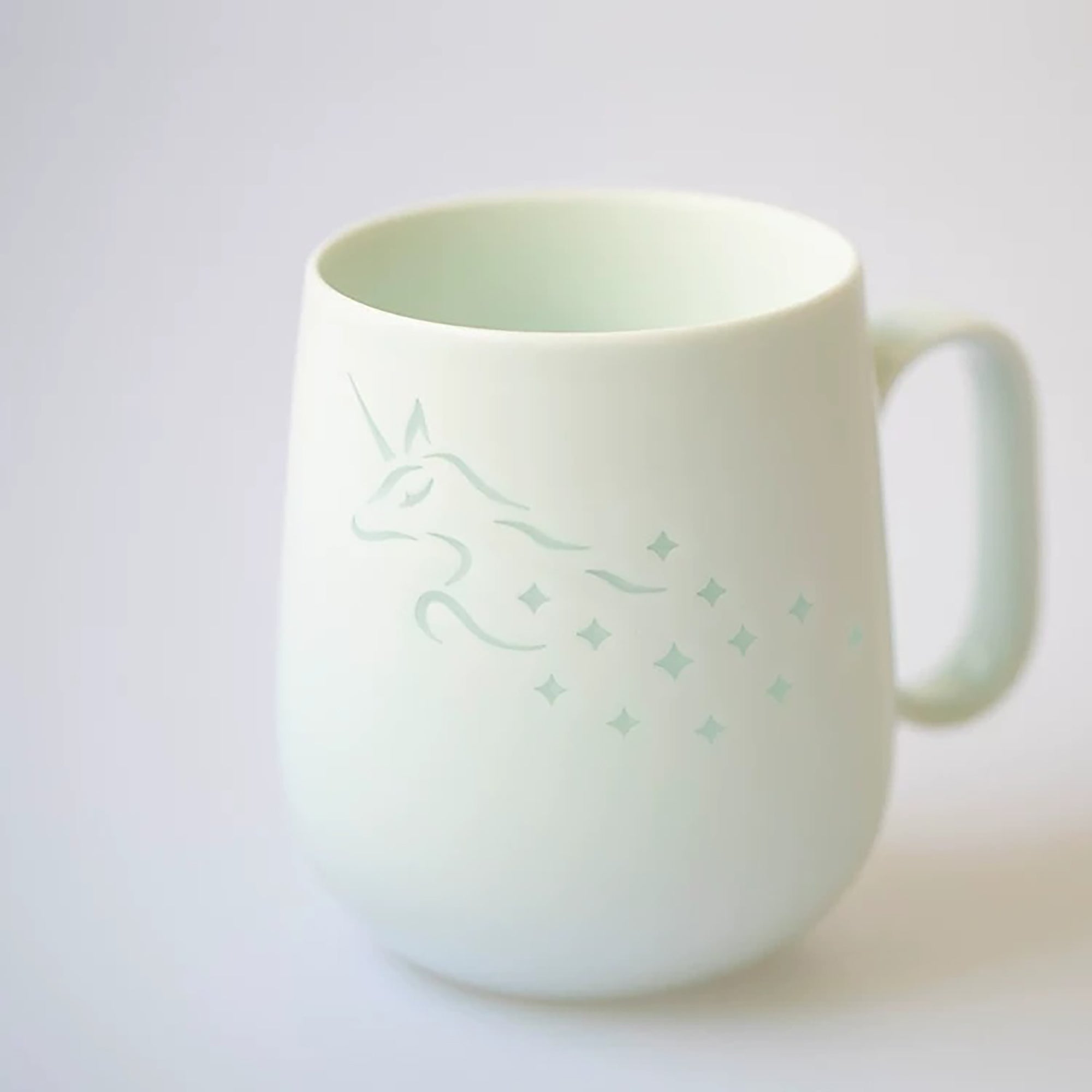 Mug en porcelaine style translucide avec motif cerf céleste