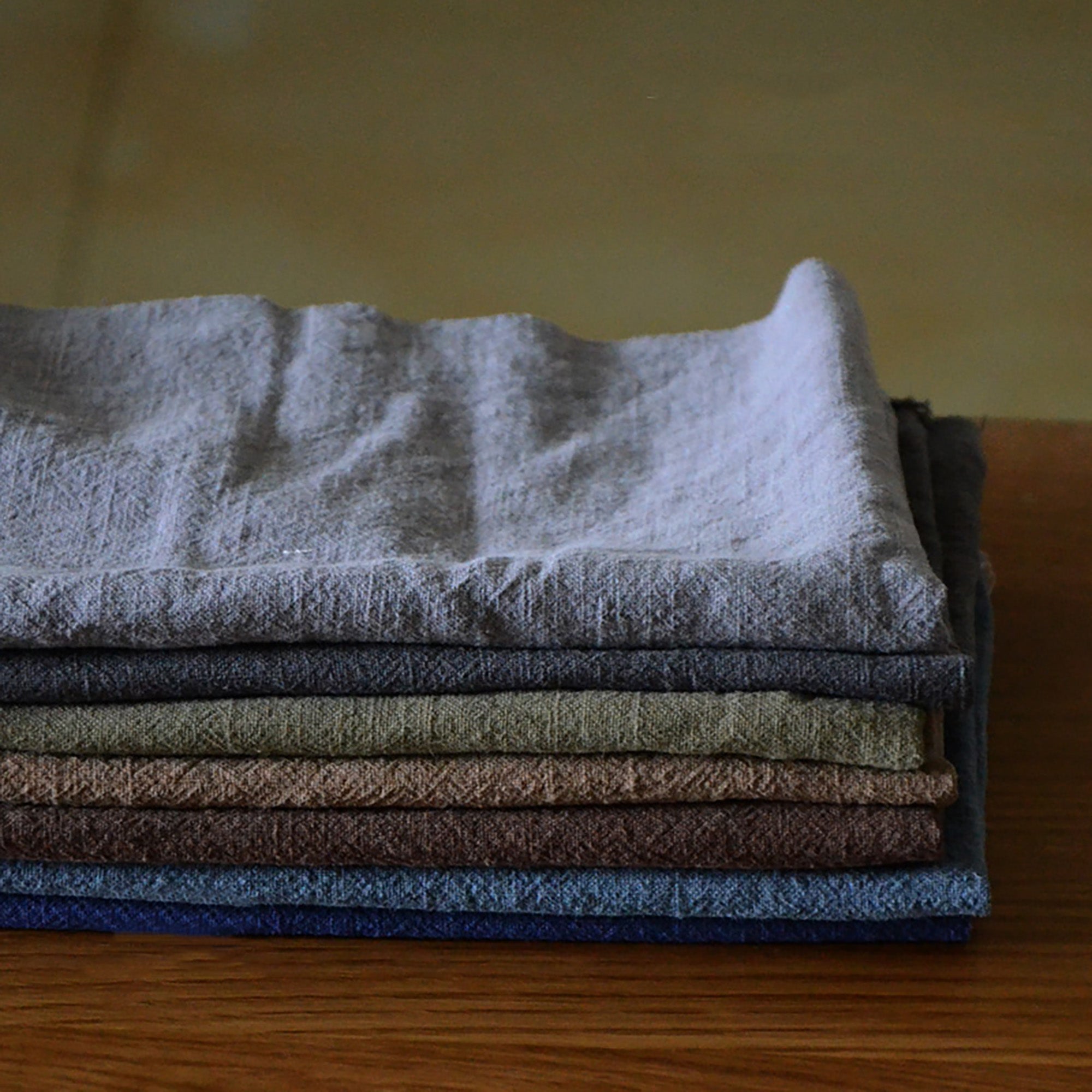 Tischdecke aus gewaschenem Leinen im japanischen Vintage-Stil