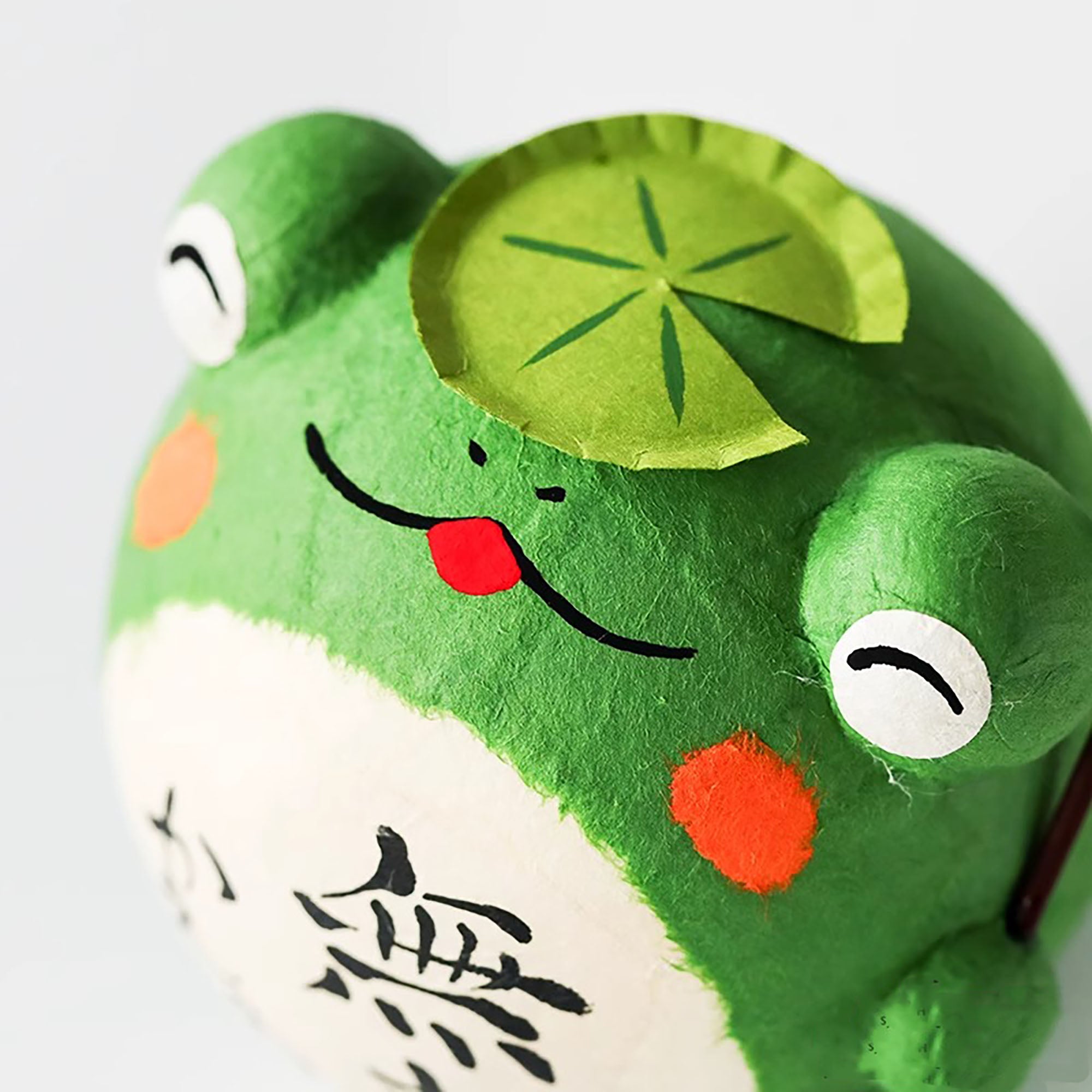 Figurine grenouille en papier washi