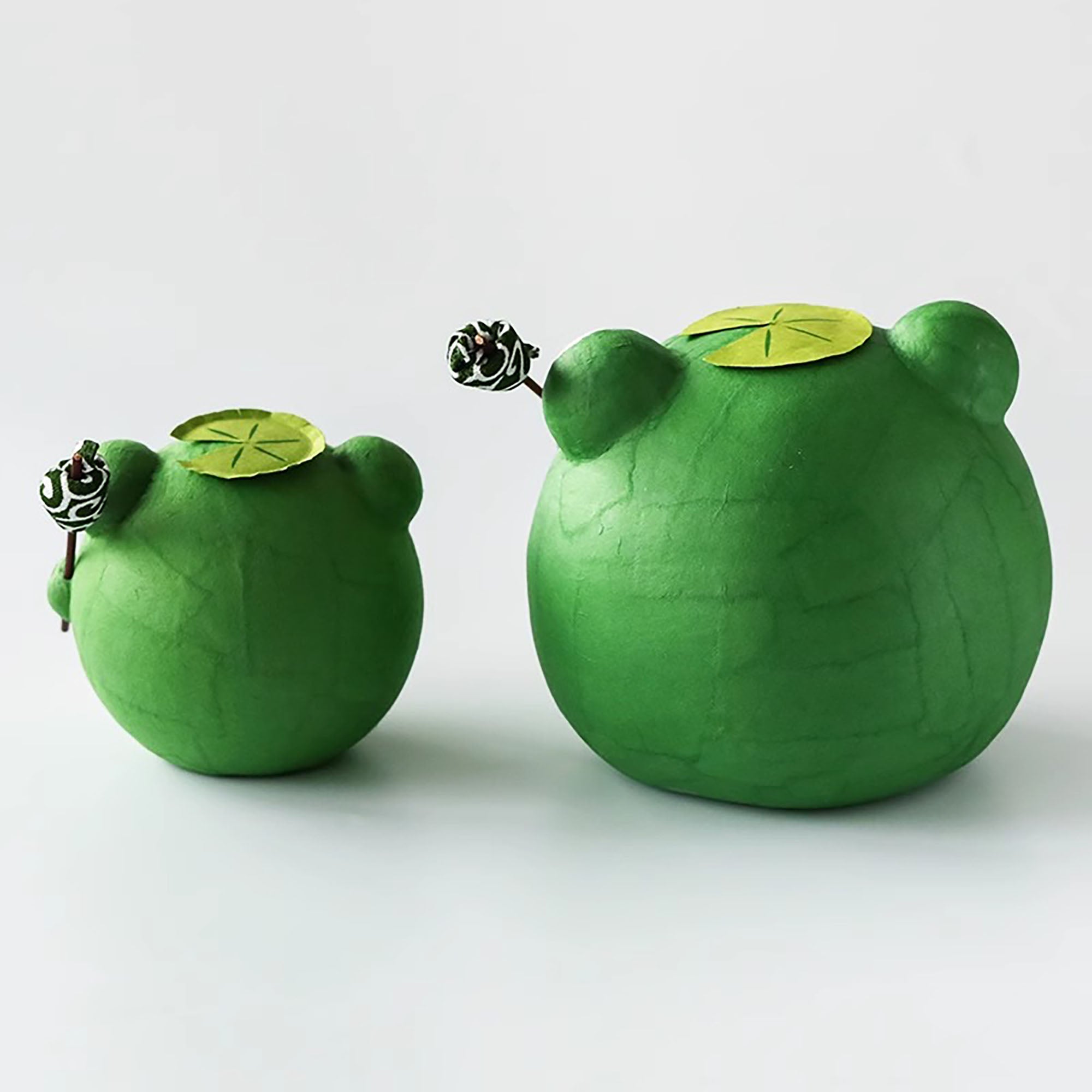 Figurine grenouille en papier washi
