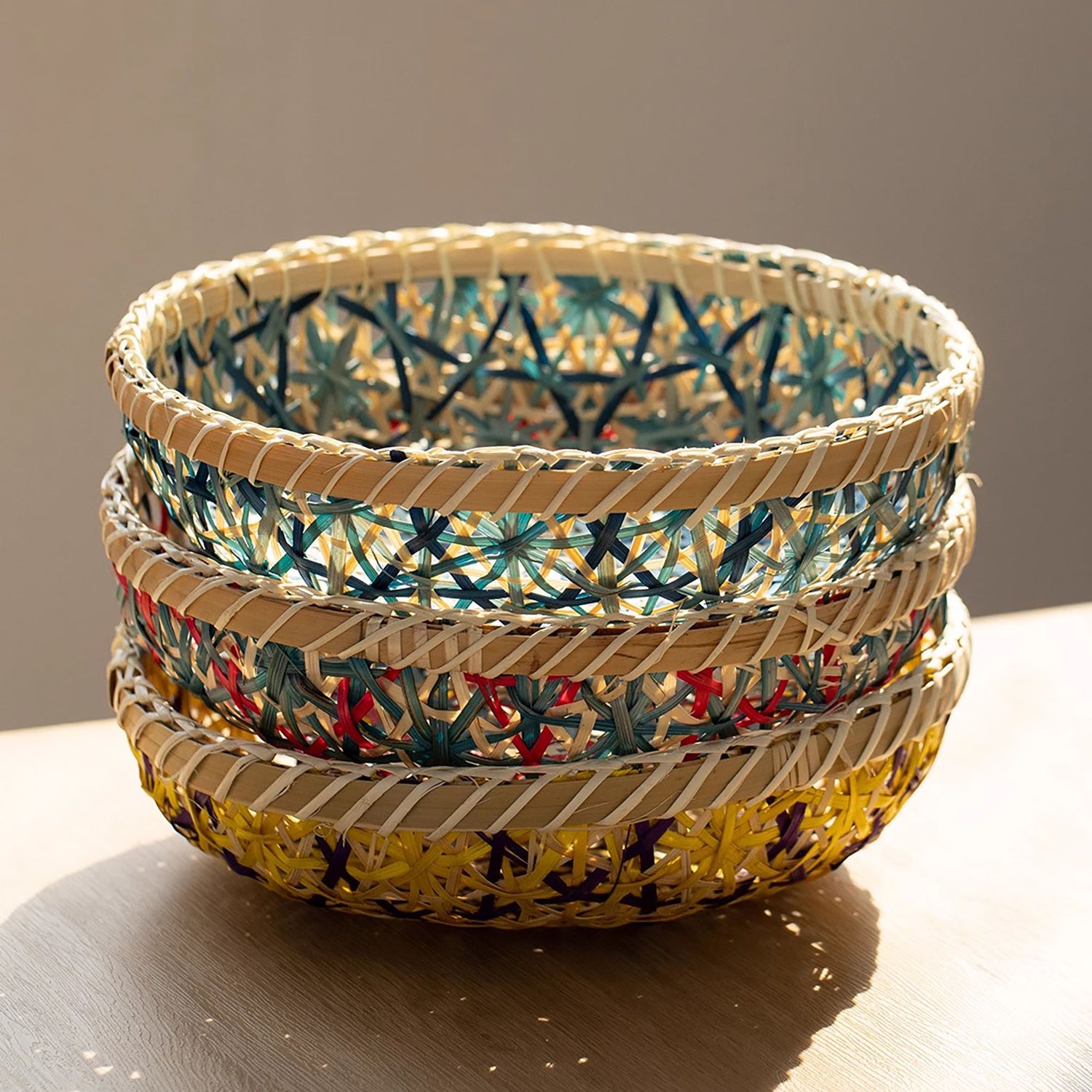 Panier rond en rotin fait main
