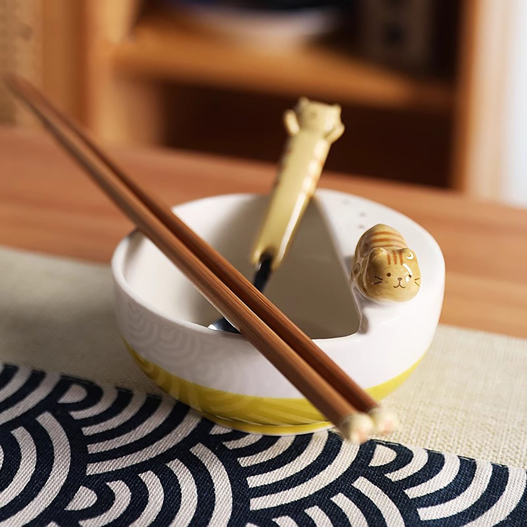 Japanisches Keramiklöffelset mit Kätzchenrand