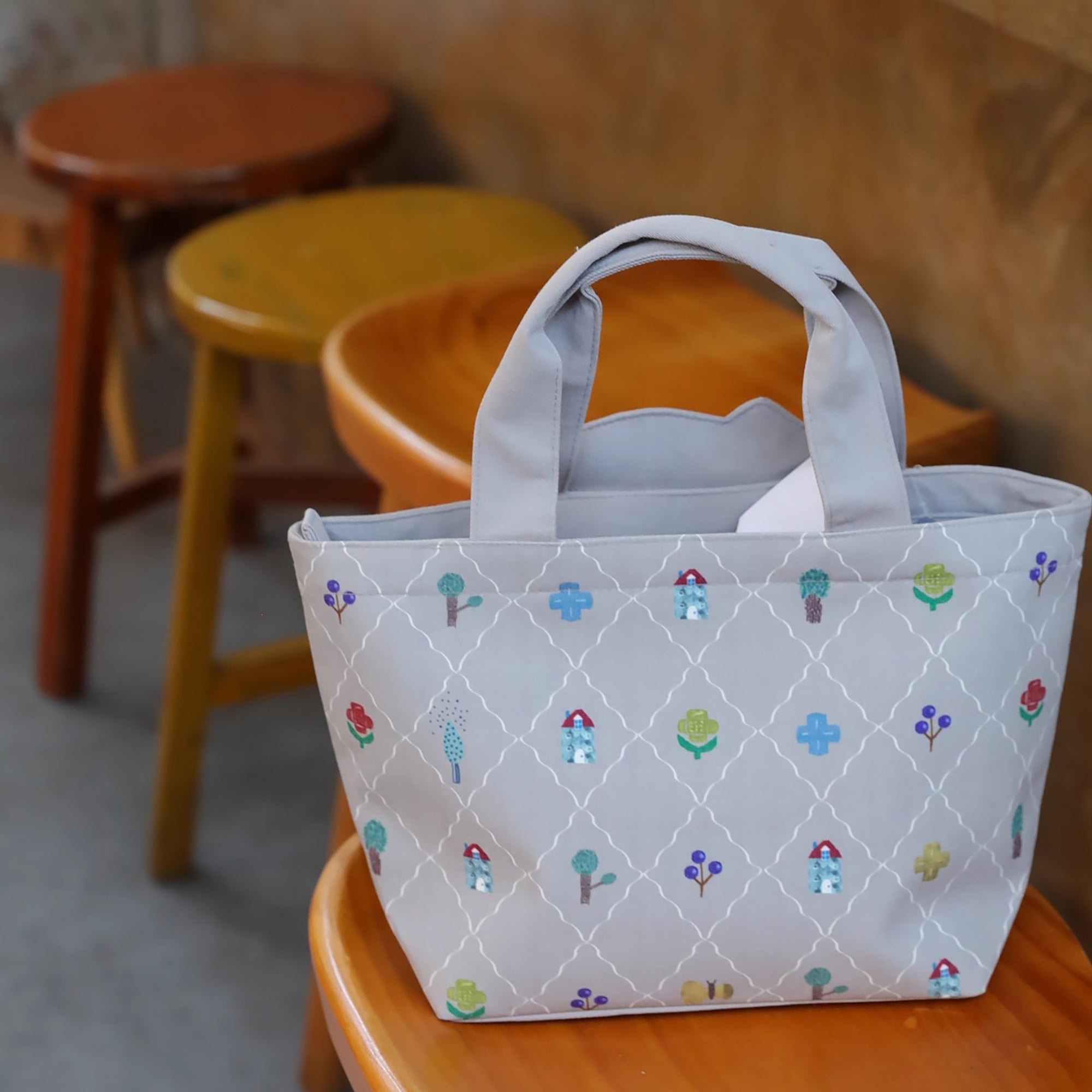 Sac à main chat Kusuguru avec poches intérieures