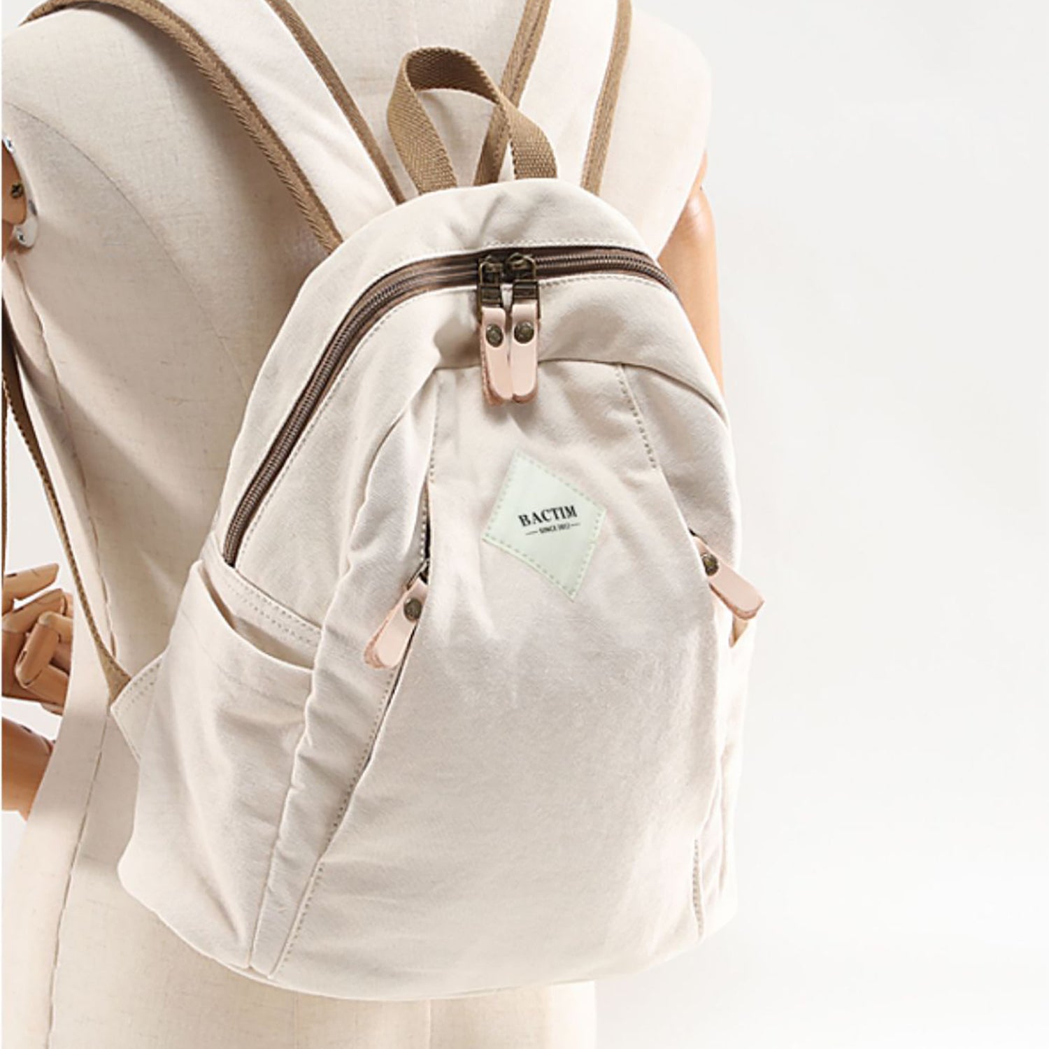 SAC À DOS STYLE FEMME EN CANVAS AVEC PETIT CAPACITÉ