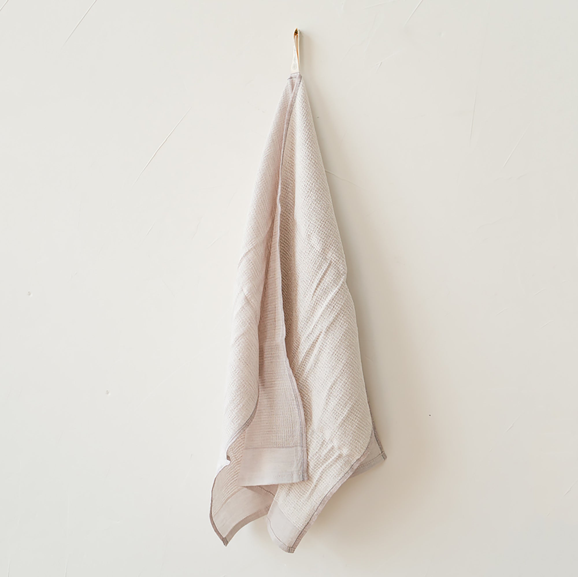 Serviette Kontex en coton biologique teinte aux plantes
