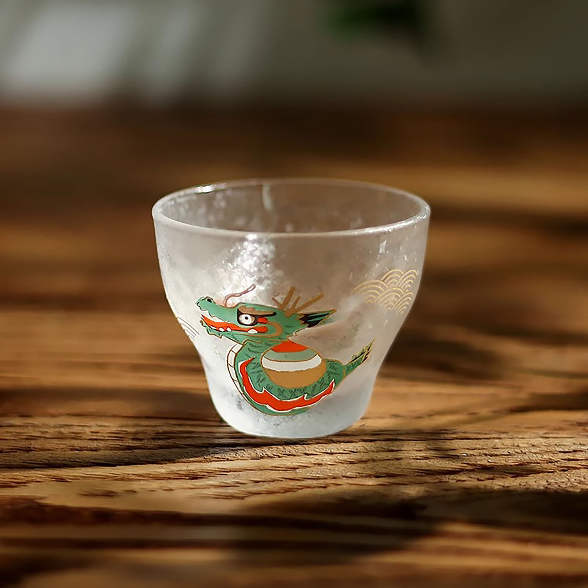 Verre à saké japonais en verre givré Aderia