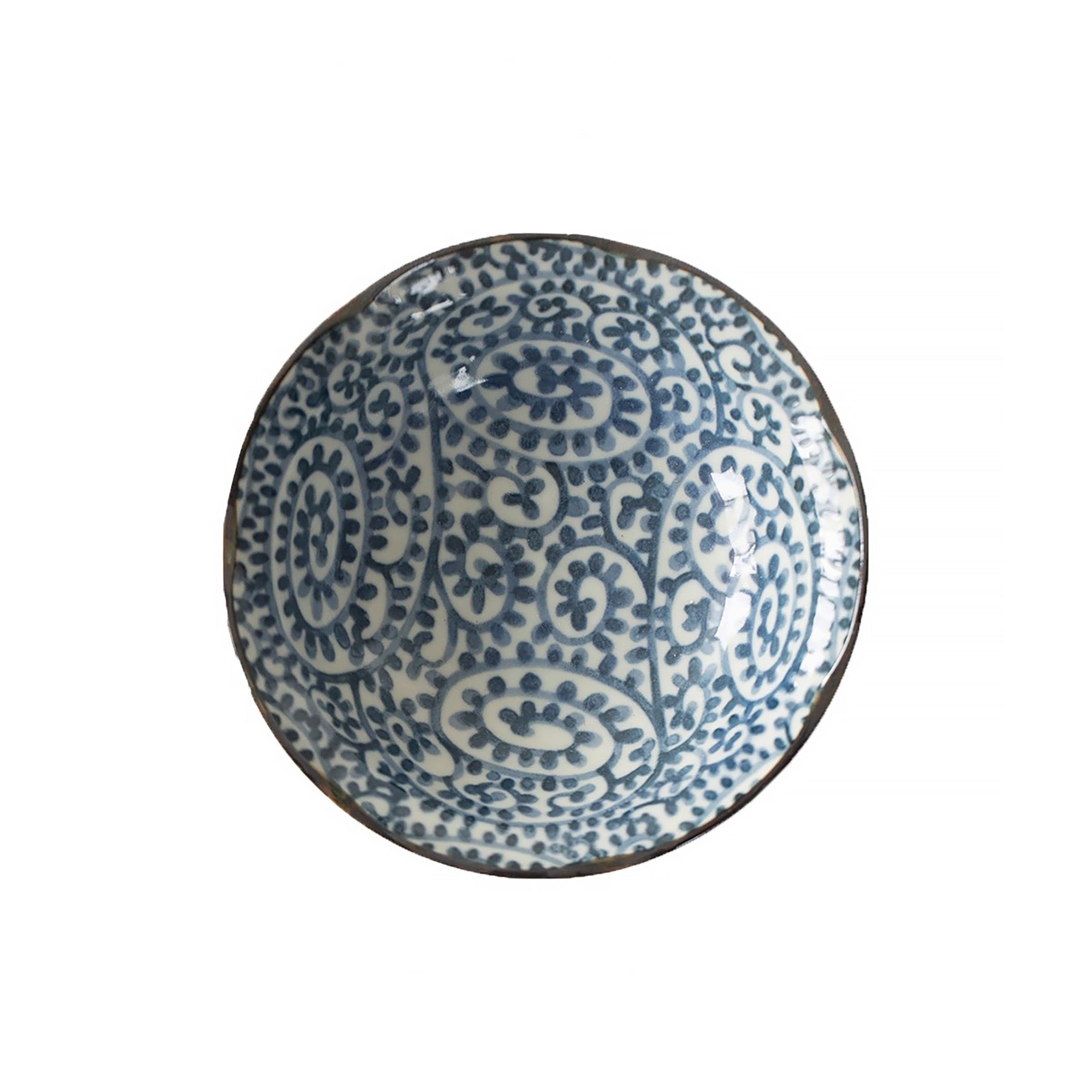 Assiette creuse Minoyaki à motifs bleu et blanc