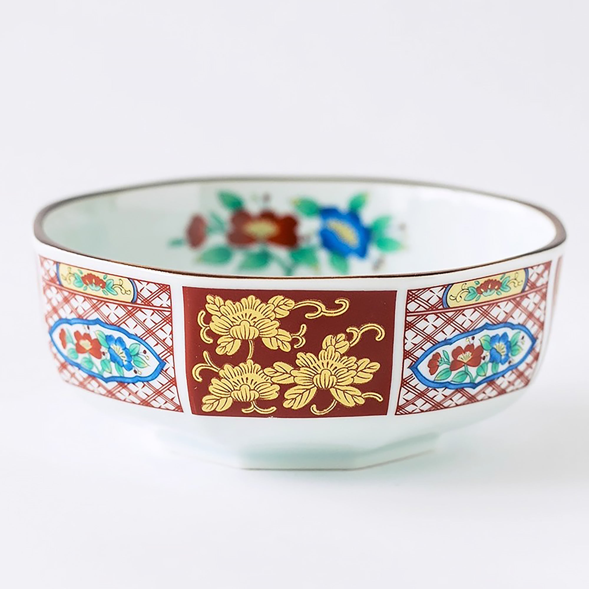 Bol octogonal Minoyaki avec motifs floraux teintés