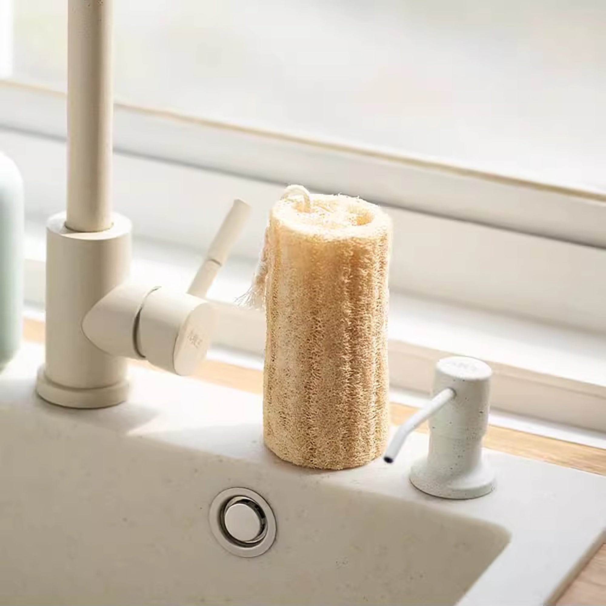 Brosse de nettoyage en loofah naturel