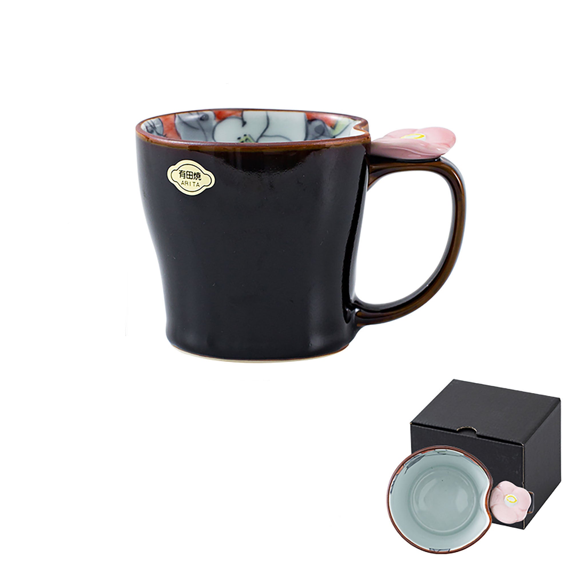 Arita-yaki mug with flower design