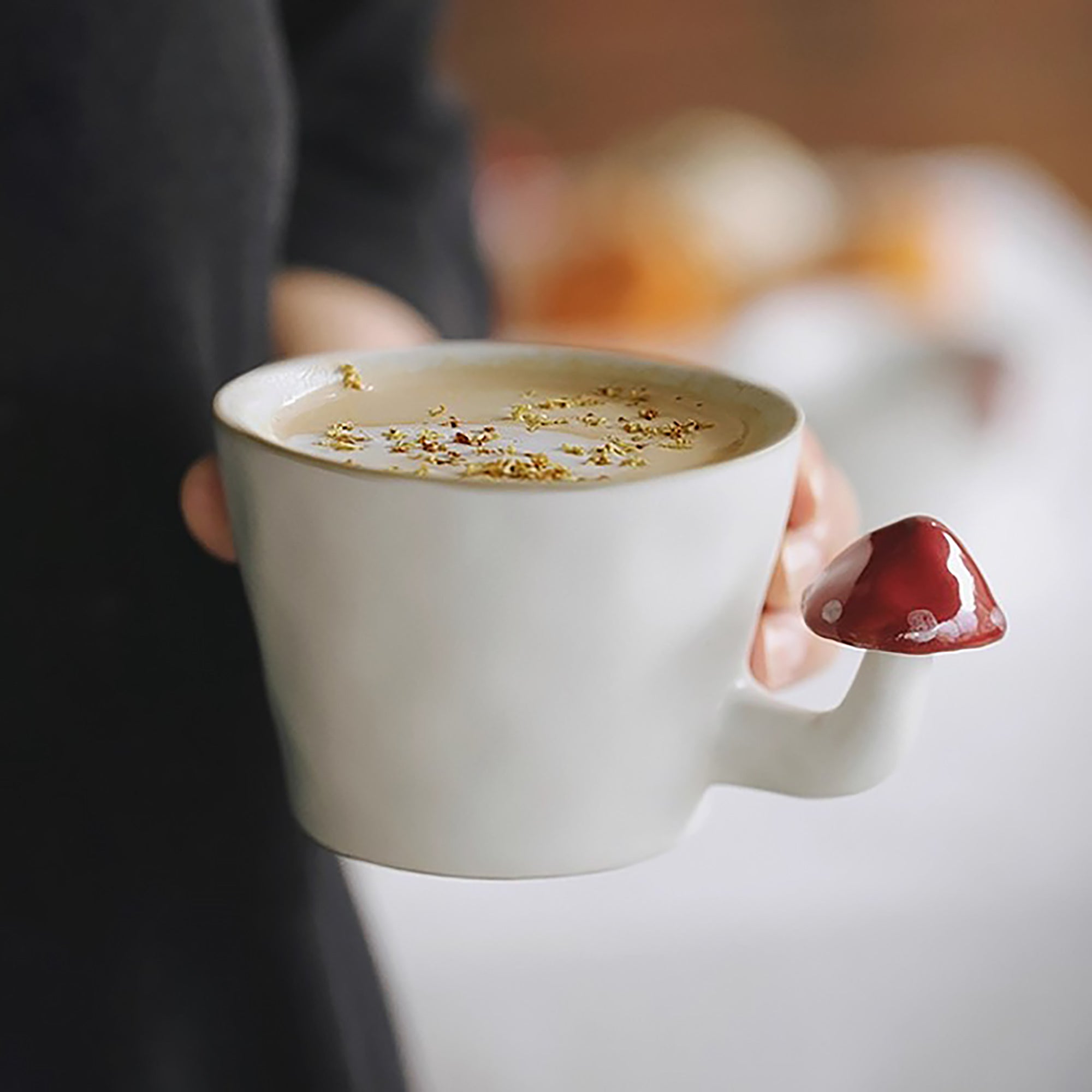 Mug en céramique fait main avec poignée champignon