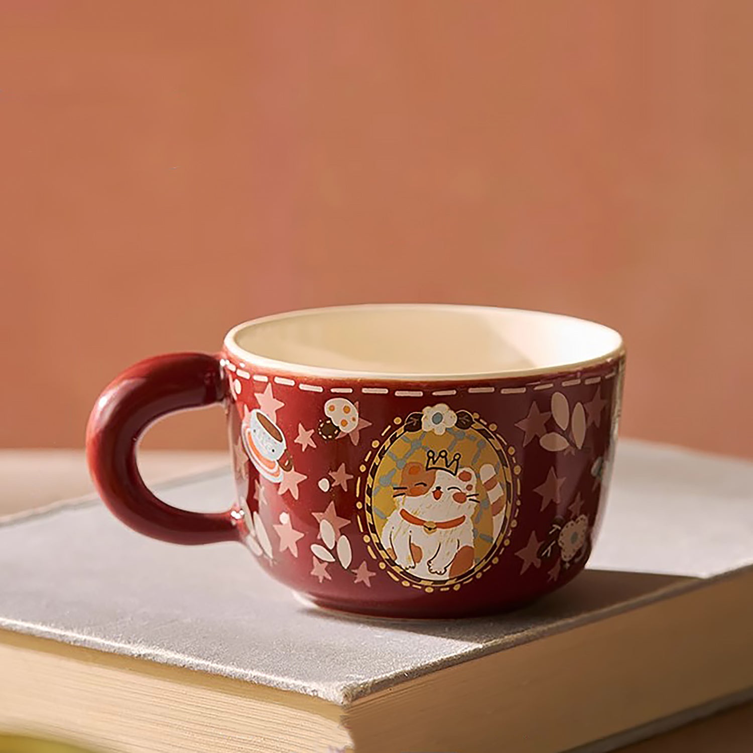 Mug en céramique avec illustration de chat