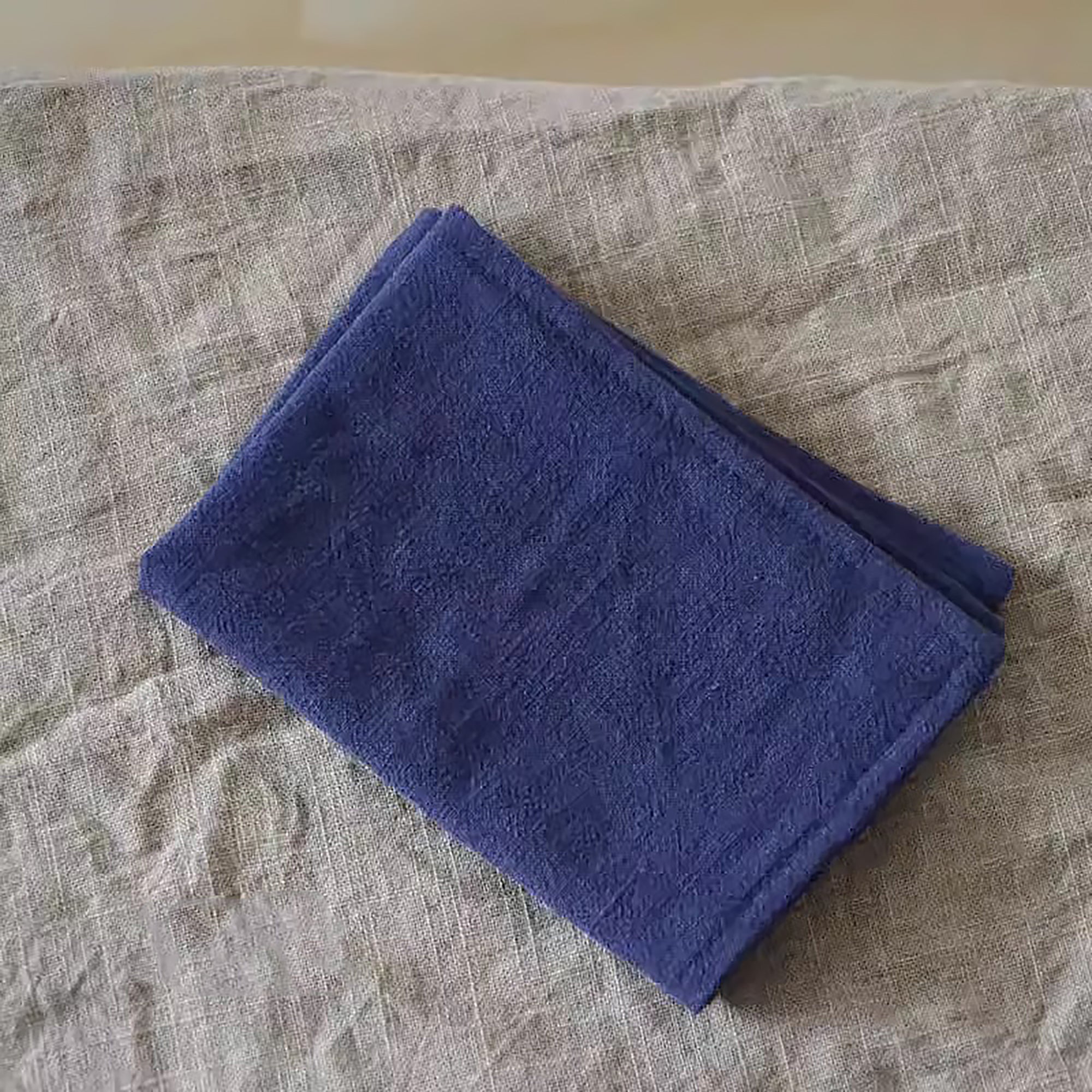 Tischdecke aus gewaschenem Leinen im japanischen Vintage-Stil