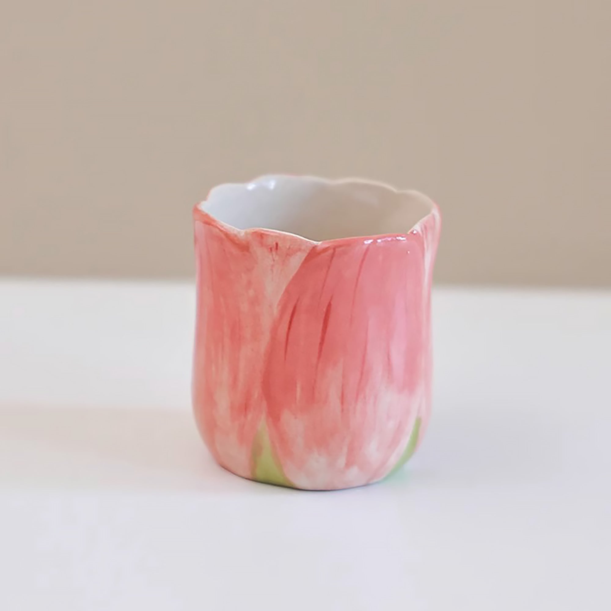 Tasse à café filtre en céramique faite main en forme de fleur