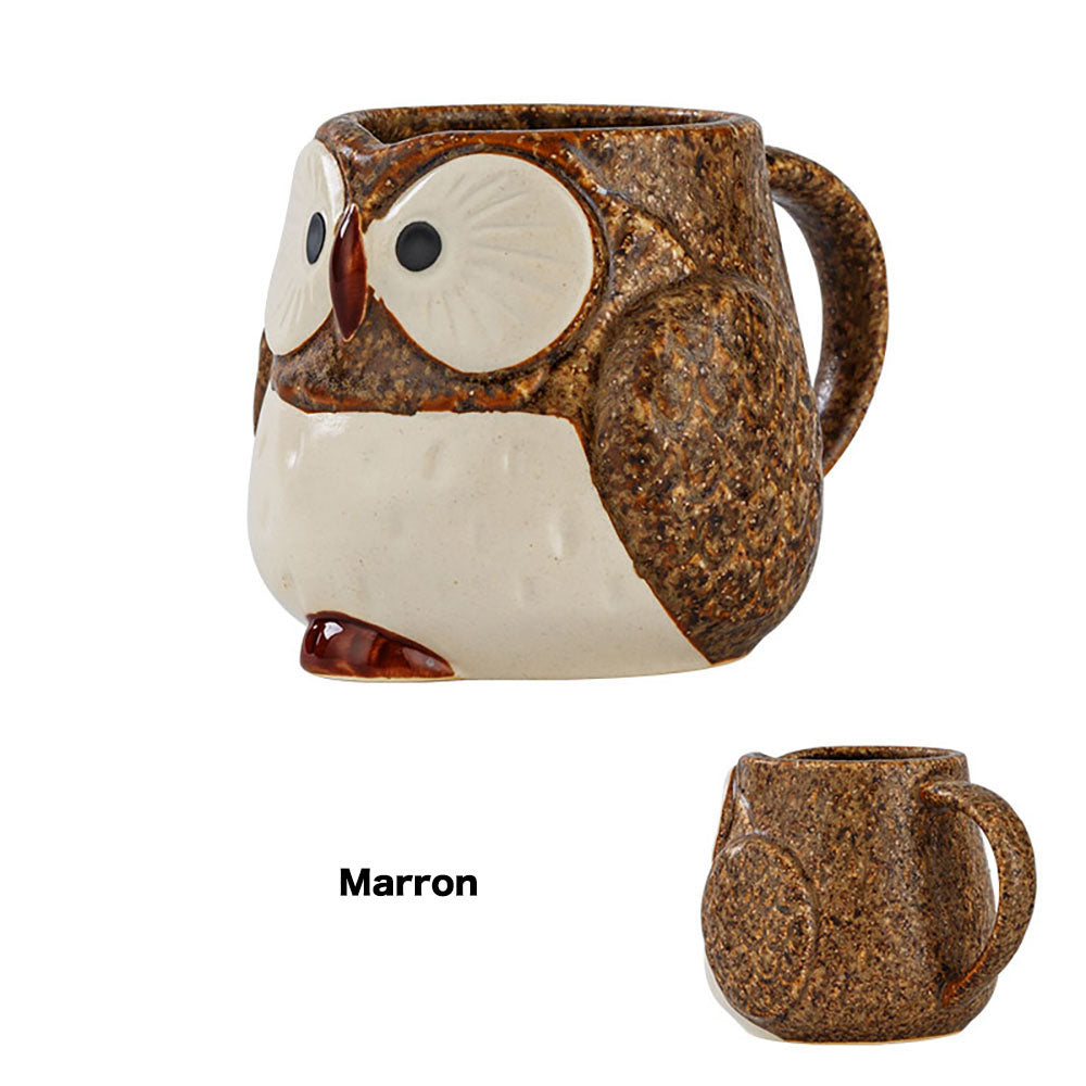 Théière et tasses avec un mignon design de hibou