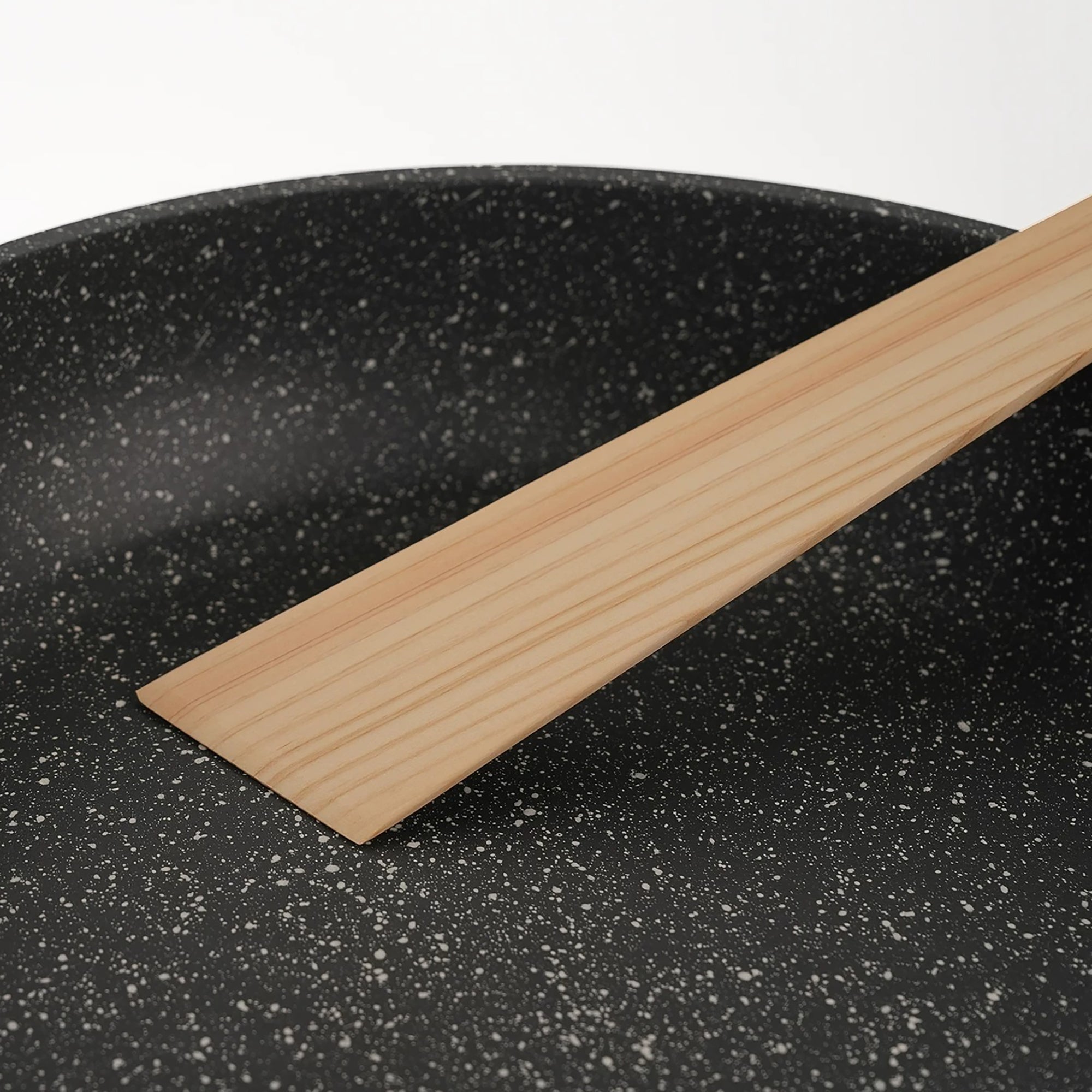 Spatule triangulaire en bois Hinoki massif