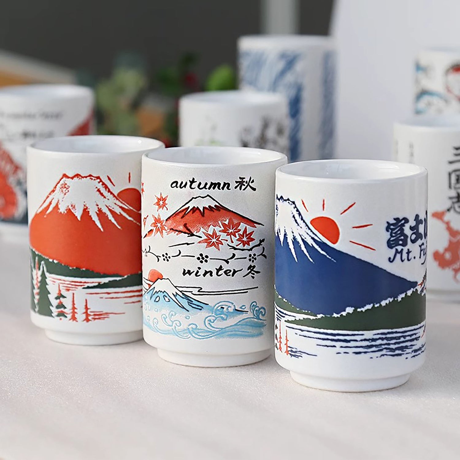 Mug with Japan travel motif