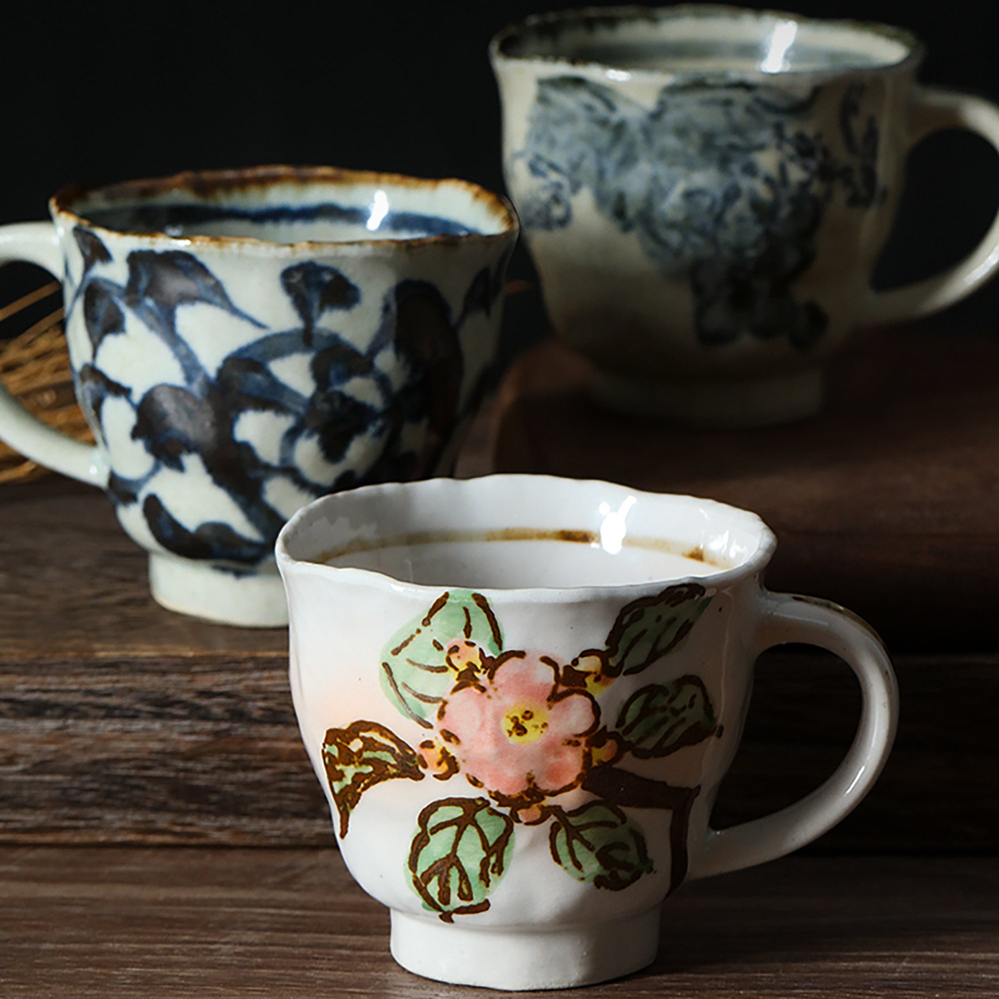 TASSE à CAFE avec motif KARAKUSA