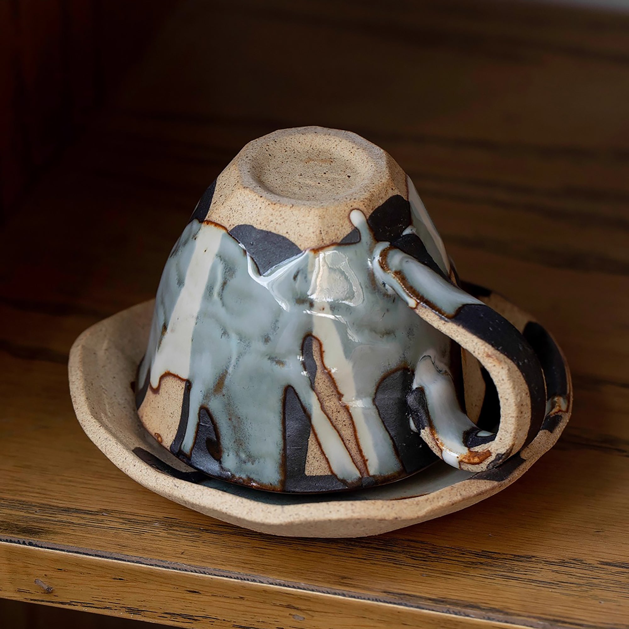 Tasse à café en grès Minoyaki avec motif nuages tokusa