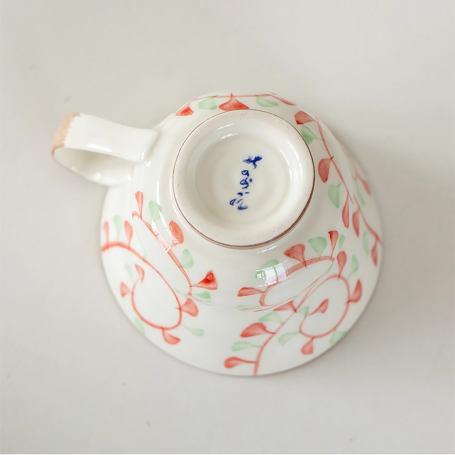 Mug Minoyaki avec motif fleuri peint à la main