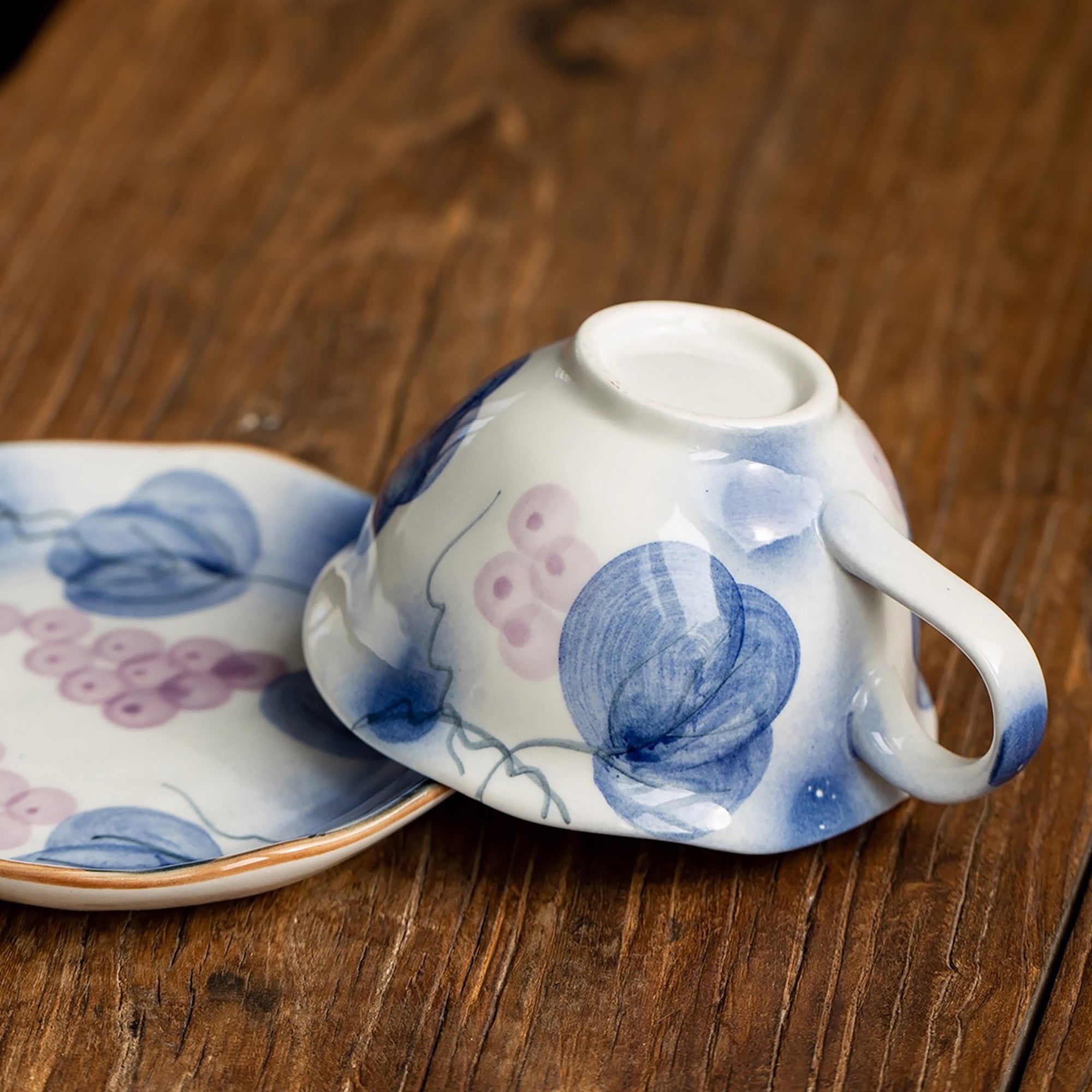 Tasse à café Minoyaki faite main motif raisin bleu